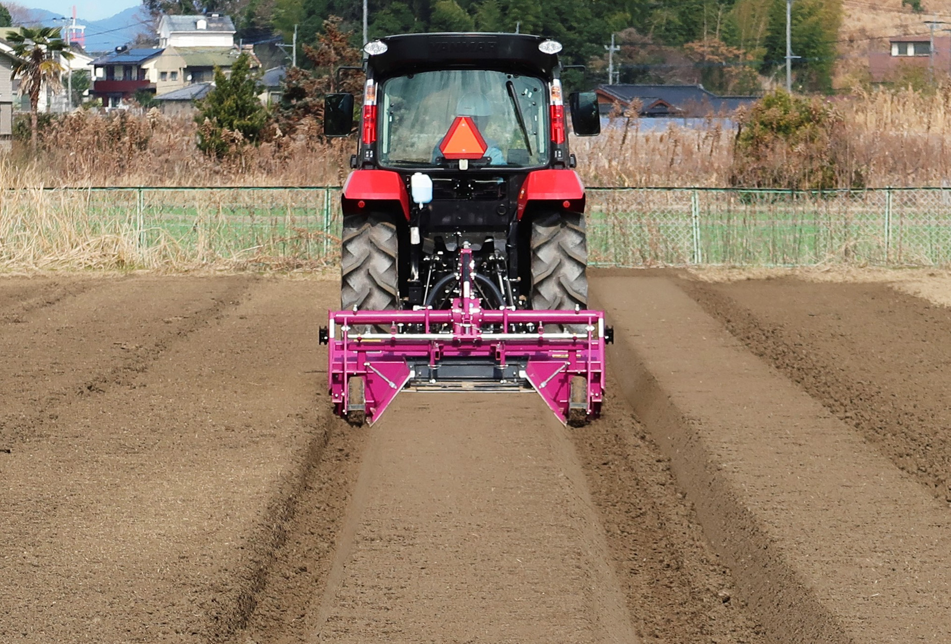 直進アシスト機能によるあぜ塗り、うね立て作業イメージ