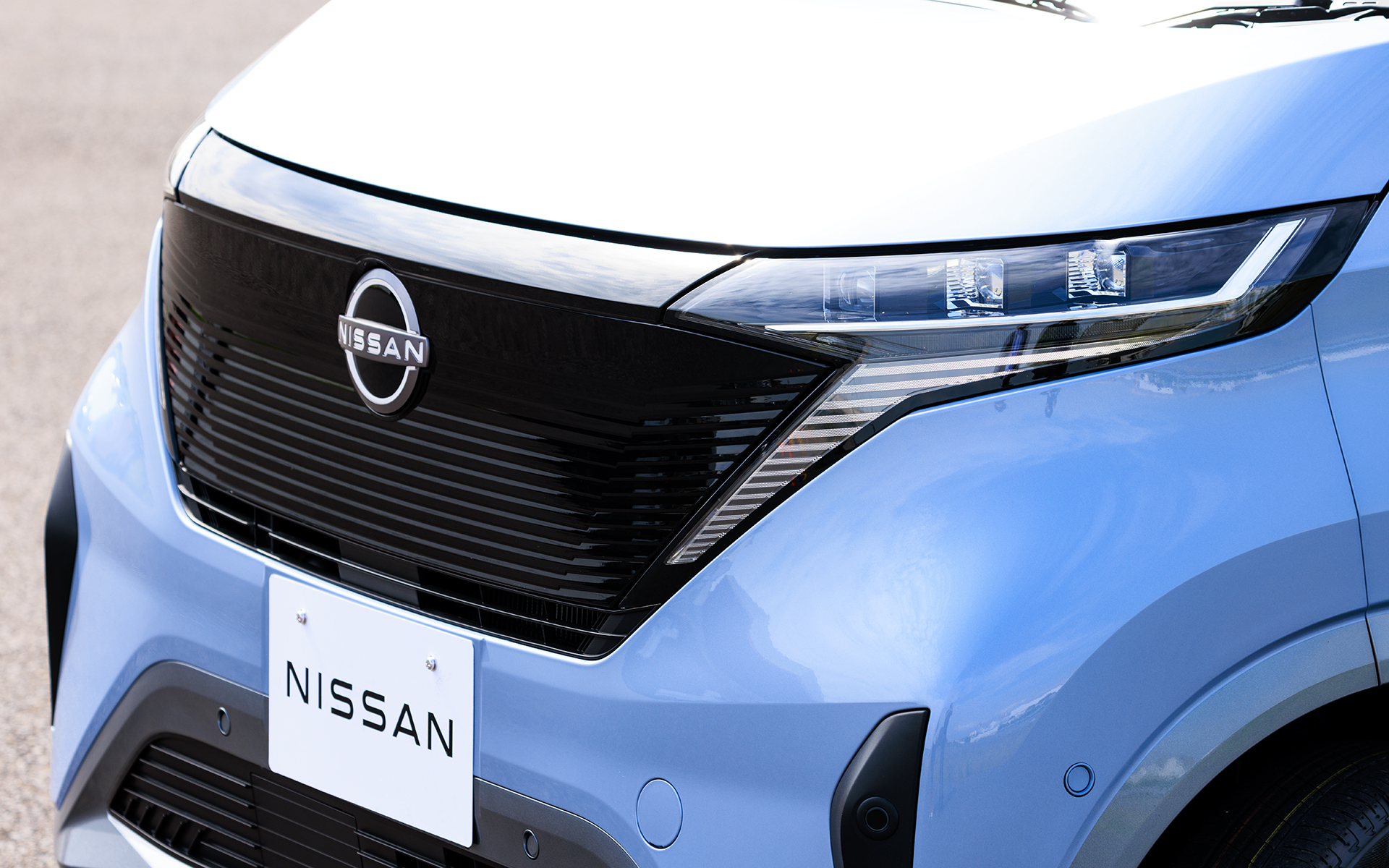 「格子」からヒントを得たというフロントグリルのデザイン