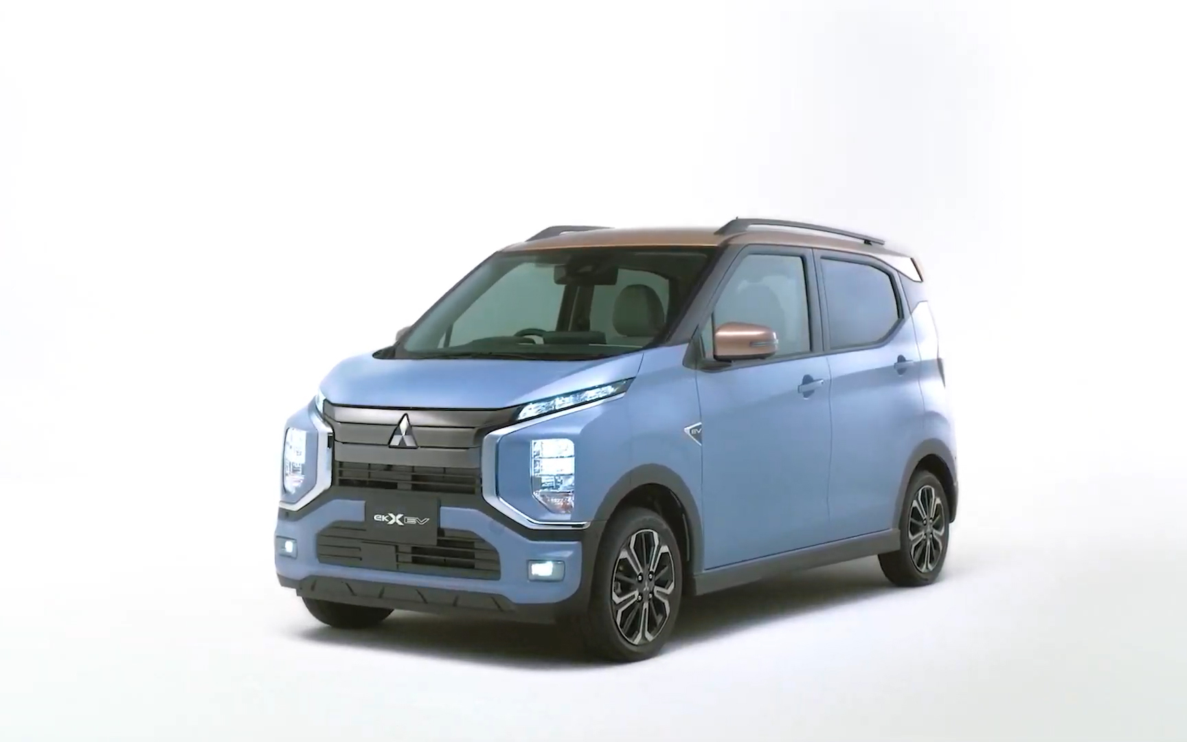 新型eK クロス EV