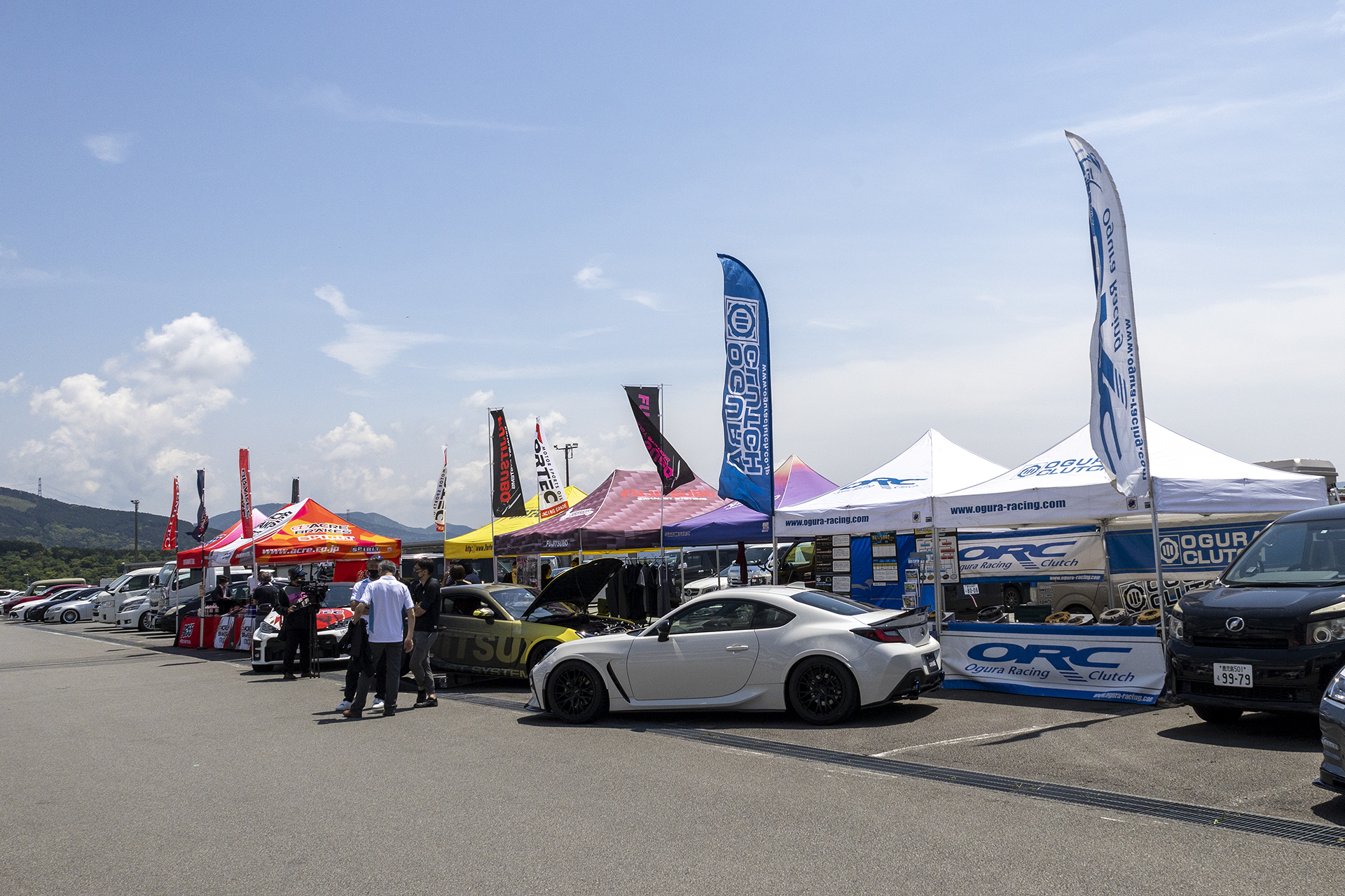 NAPACでは品質基準を独自に設定していて、その基準に合わせて加盟企業はパーツを製造、販売している。こうした姿勢は自動車メーカーにも認知されている。新型フェアレディZが走行会に現れたのも、TOYOTA GAZOO RacingのGR86＆BRZレースの認定パーツとなったのもその証明と言える