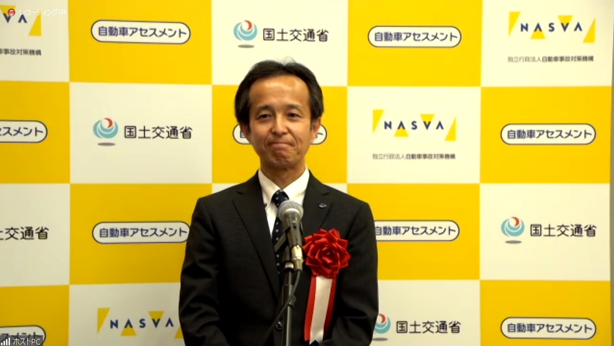 「ファイブスター大賞 技術プレゼンテーション」を行なう村田氏