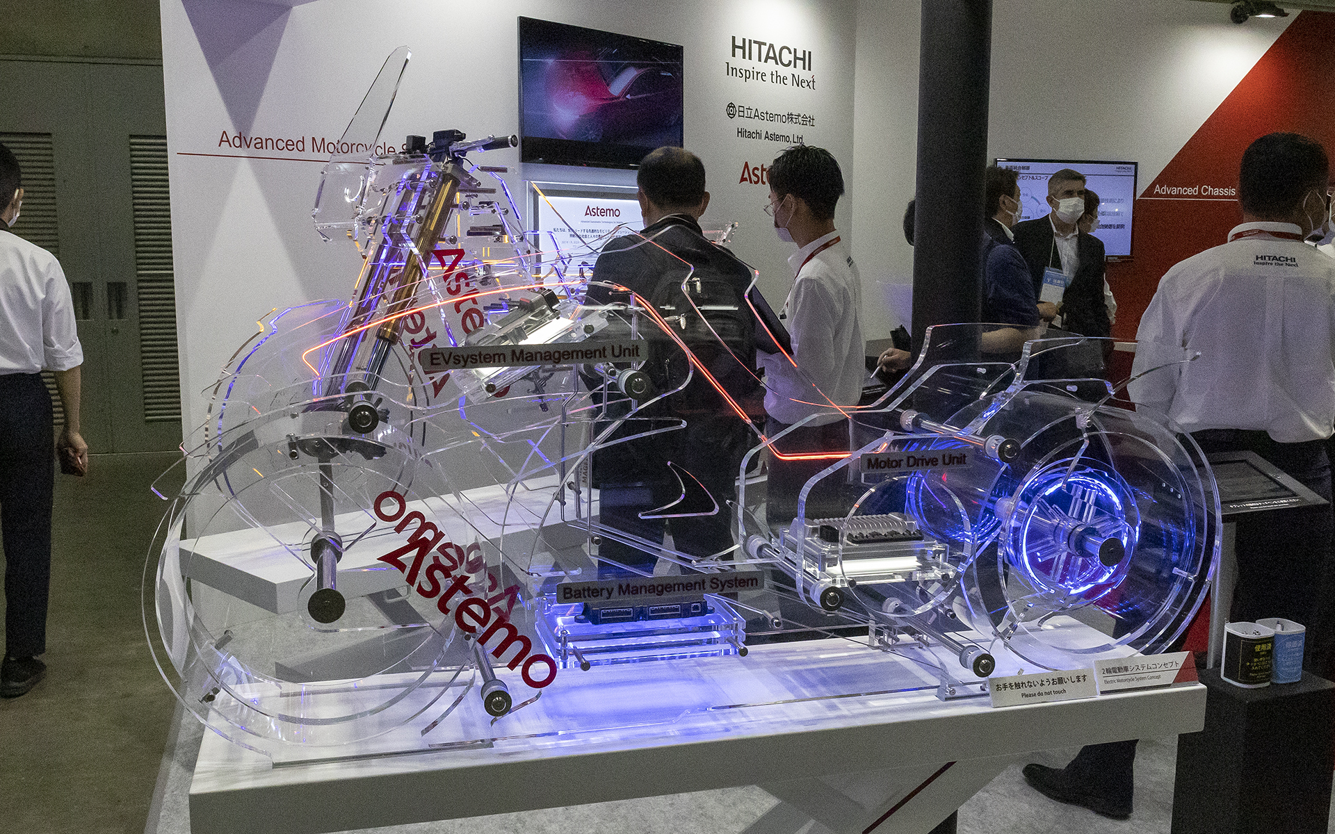 電動バイクのシステムを見せるイメージ模型。バイクの電動化はクルマよりゆっくりペースの印象だが、こちらも確実に世界的な電動化の波が進む