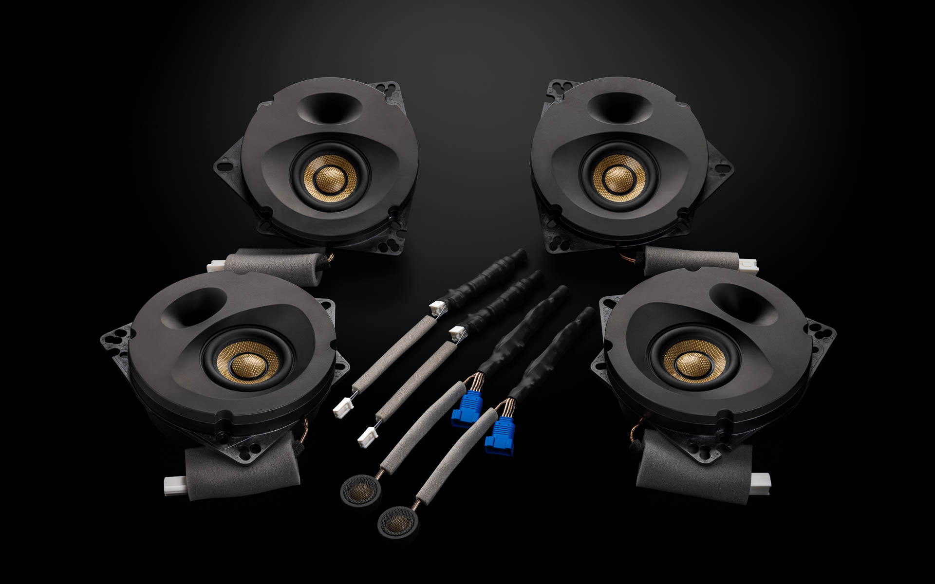 トップグレードモデル「SFR-CX102F」（6スピーカー車対応モデル）　価格：34万4300円