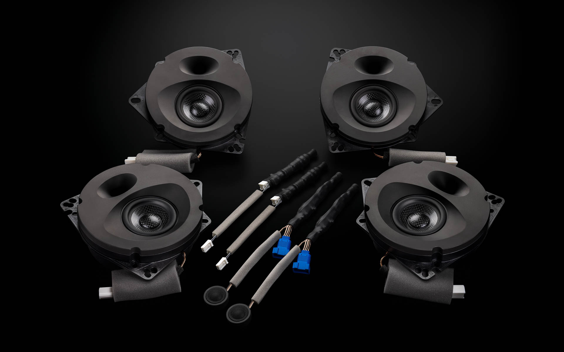 ハイグレードモデル「SFR-CX102M」（6スピーカー車対応モデル）　価格：18万8100円