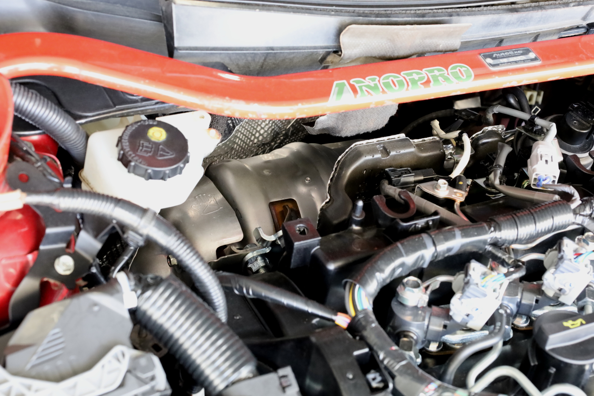 タービンは開幕戦の時点で可変ジオメトリーターボチャージャーに換装されていた