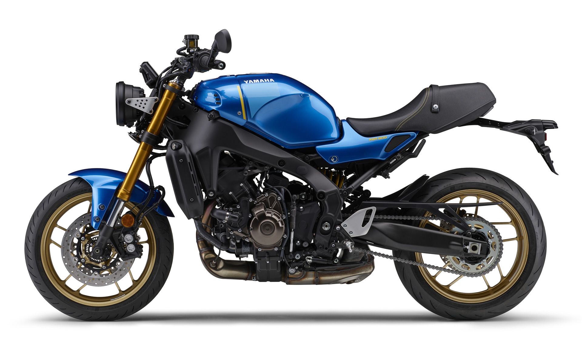 XSR900 ABS、ボディカラーはブルー