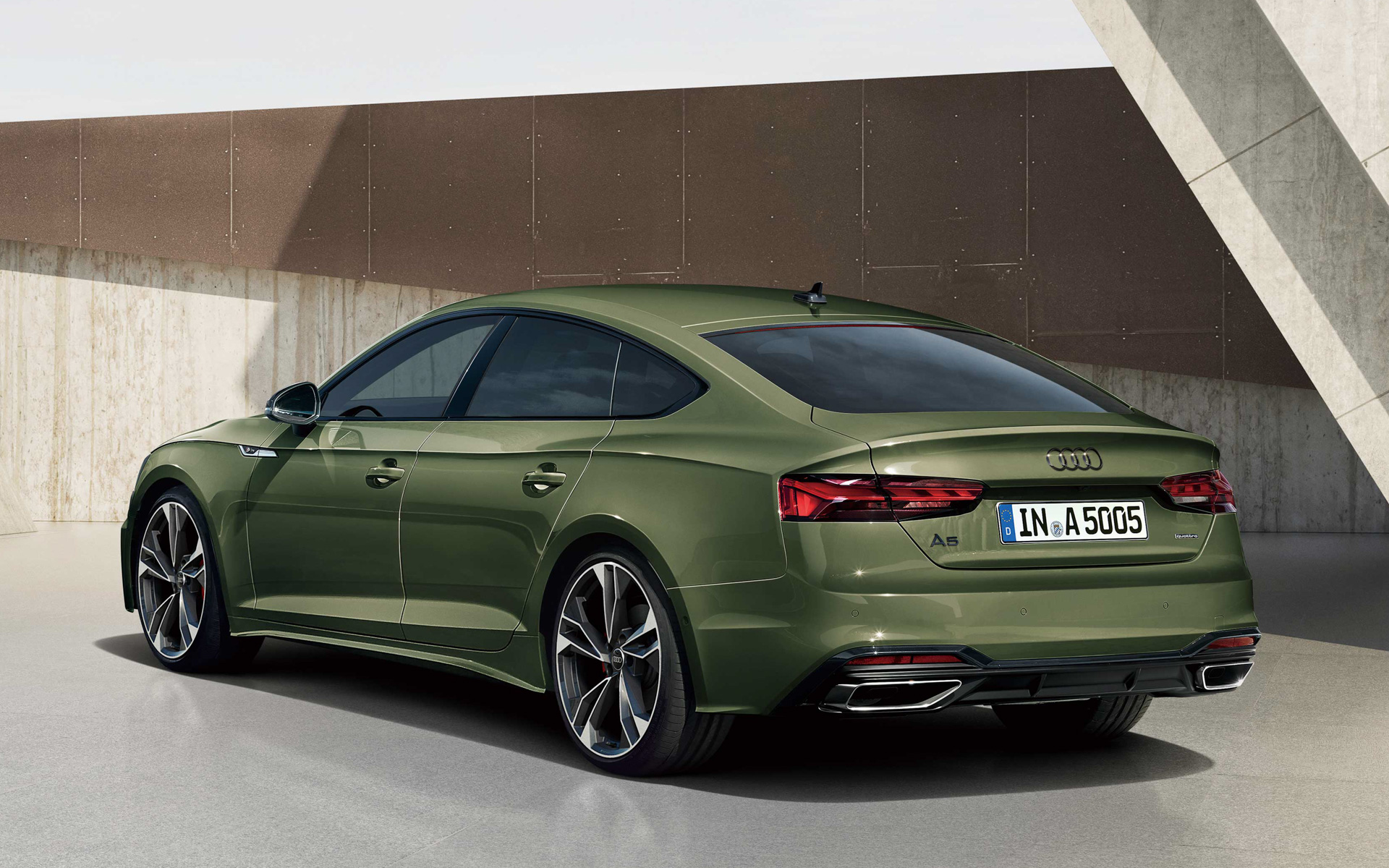 A5 スポーツバック ブラック スタイル プラス