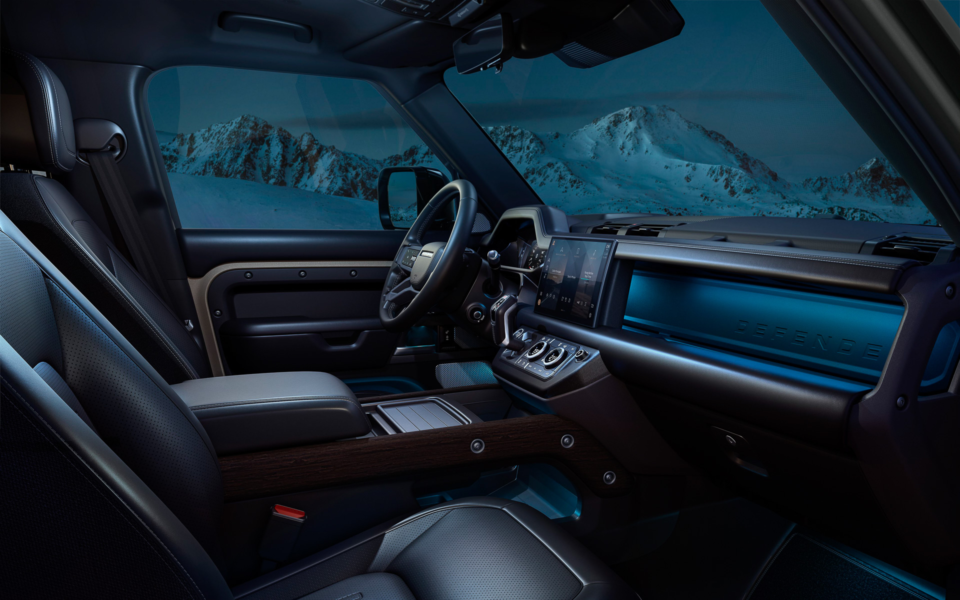 インテリアではインフォテインメント「Pivi Pro」や空気清浄システムプラスなどを標準装備