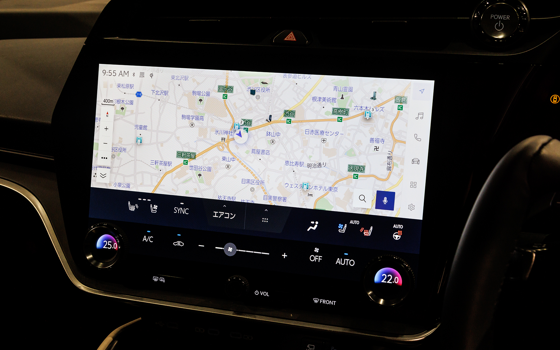エアコンやボリュームなどまで一体になったセンターディスプレイを採用