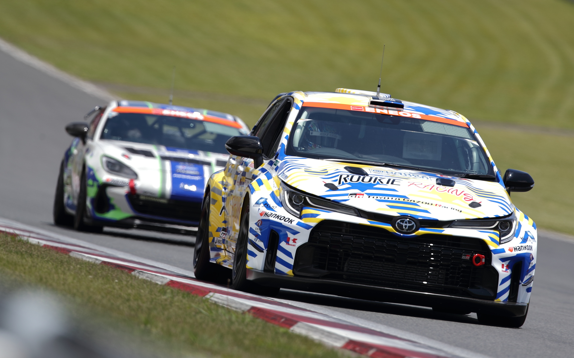 GRカローラ顔になった水素カローラ