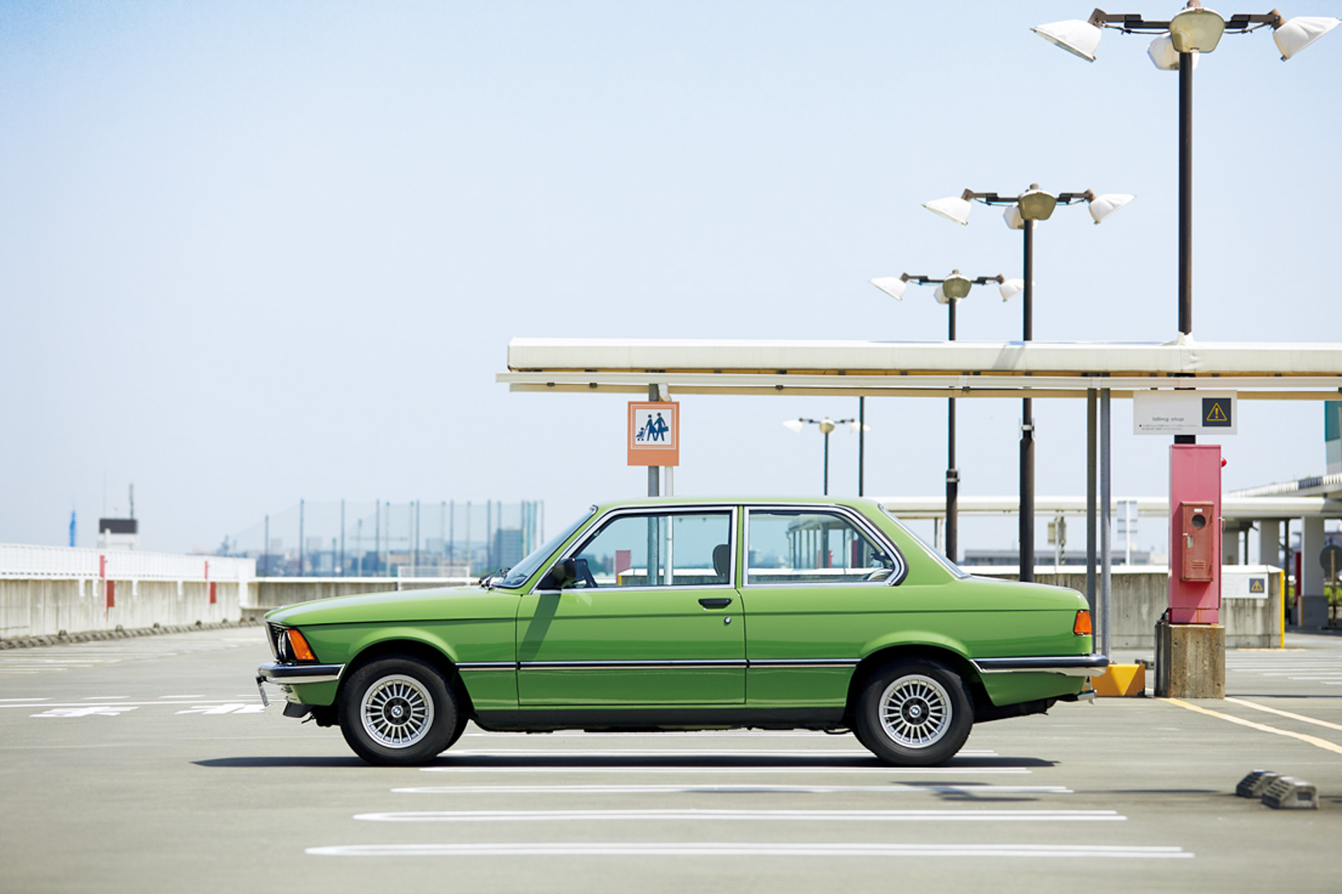 2ドアのパーソナル感が好ましい、美しいサルーン、BMW「3シリーズ」(E21)：photo_Futoshi Osako (C)マガジンハウス