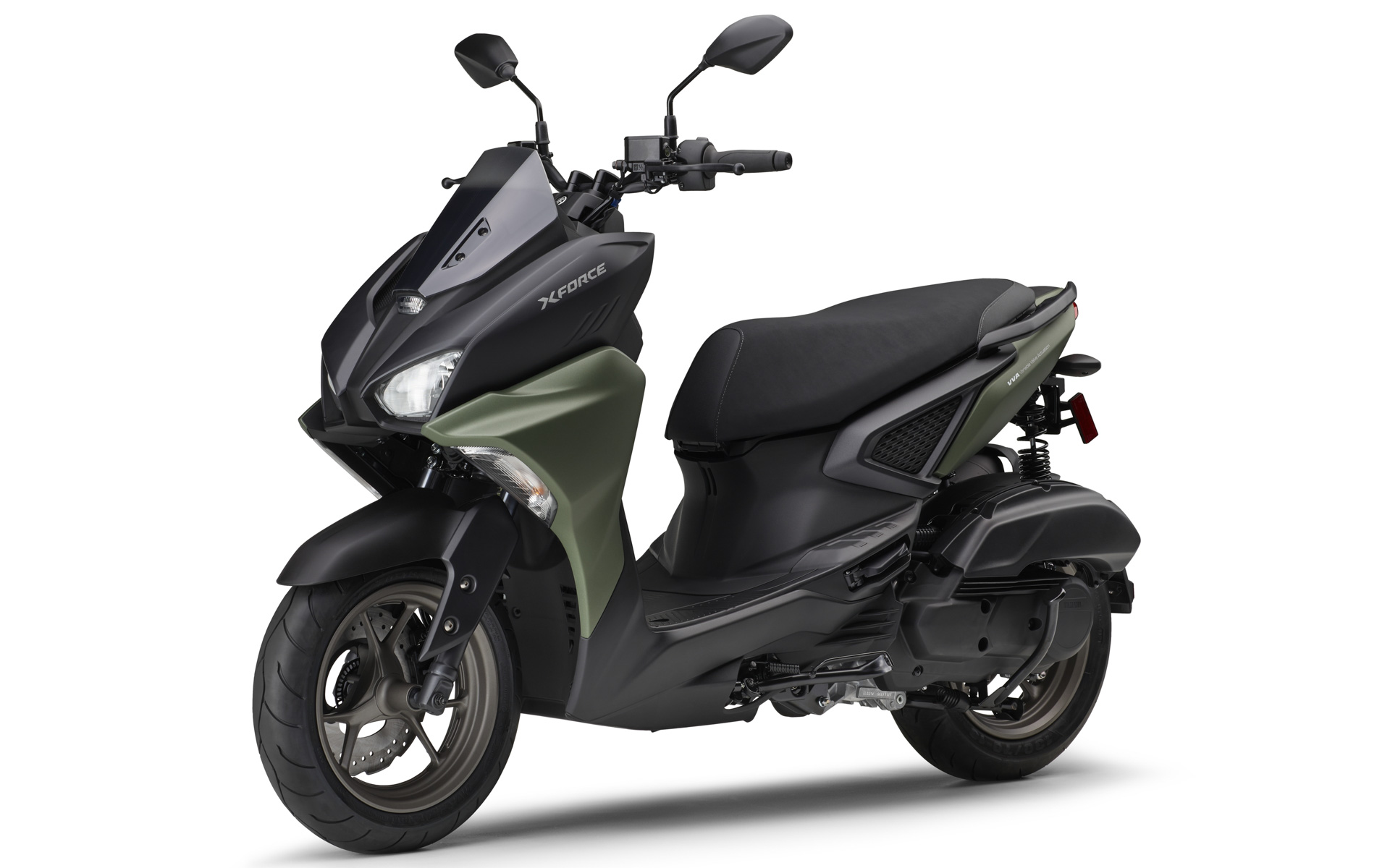 ヤマハの軽二輪スクーター「X FORCE ABS」
