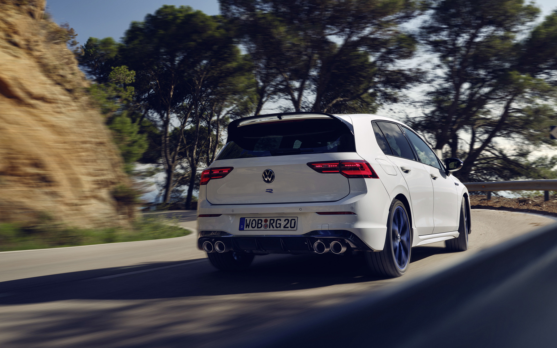 標準モデルから10kW（13PS）増となるゴルフR 20years