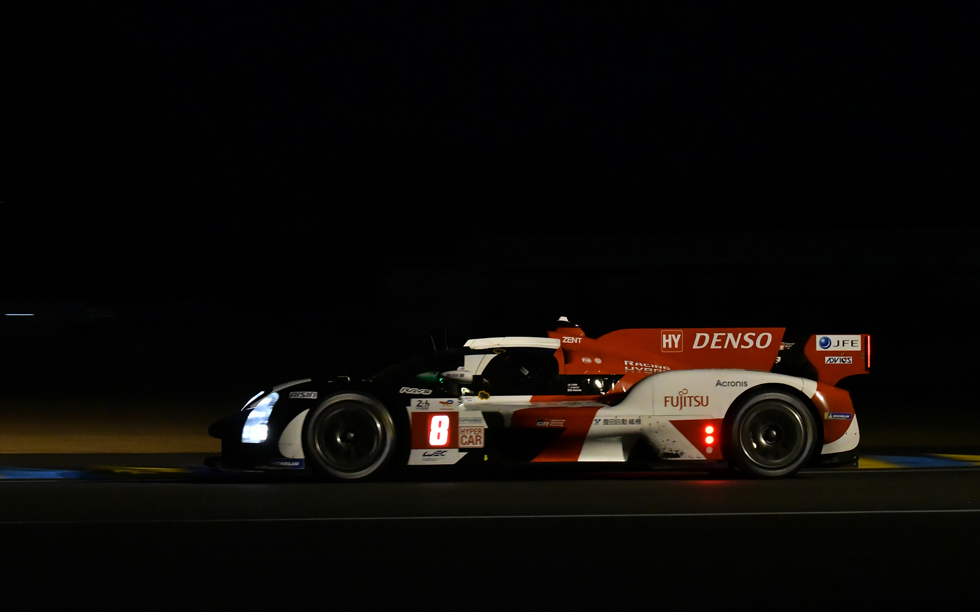 GR010 HYBRID 8号車