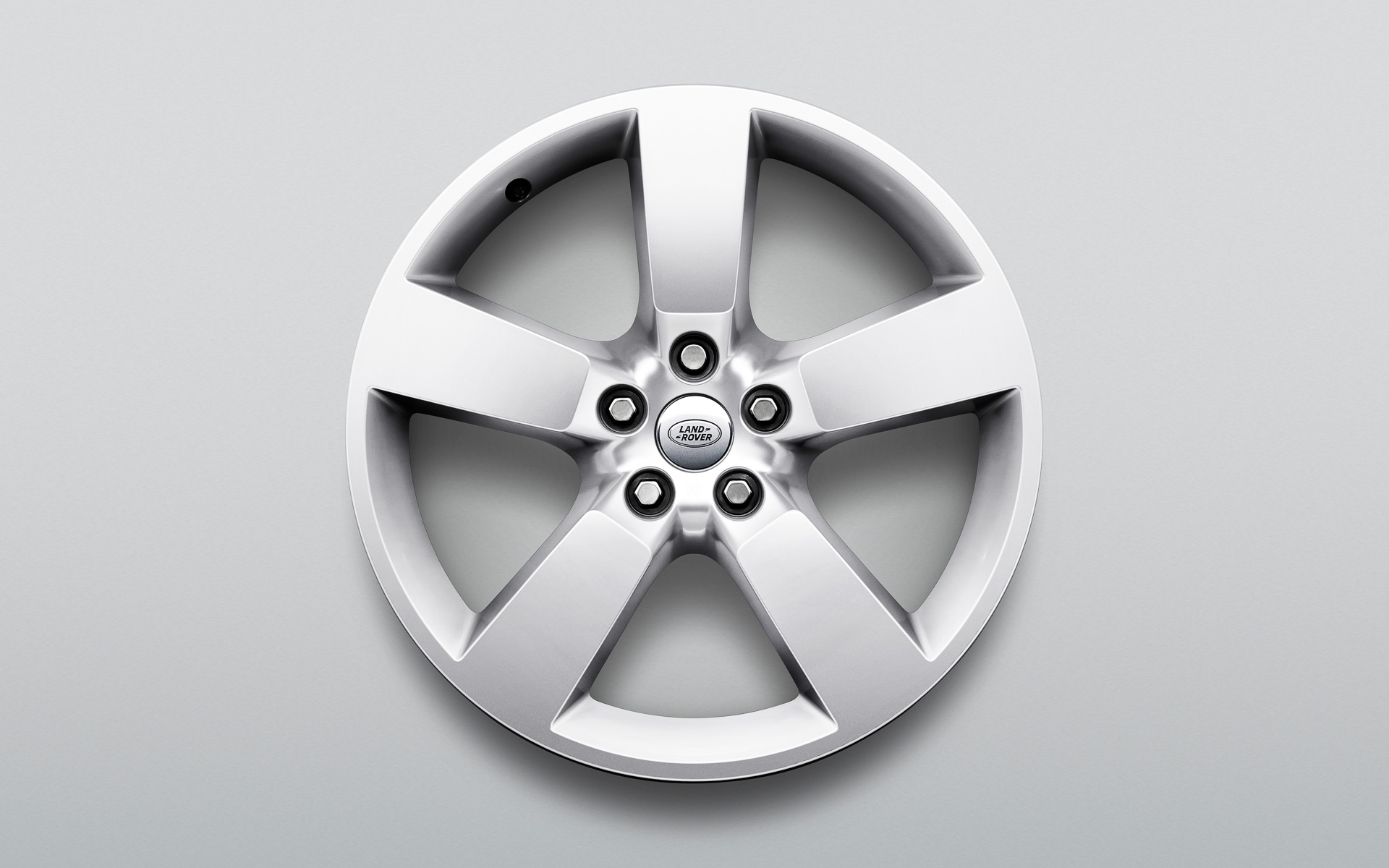 20インチ"スタイル5098"アロイホイール（ポリッシュドシルバーフィニッシュ）