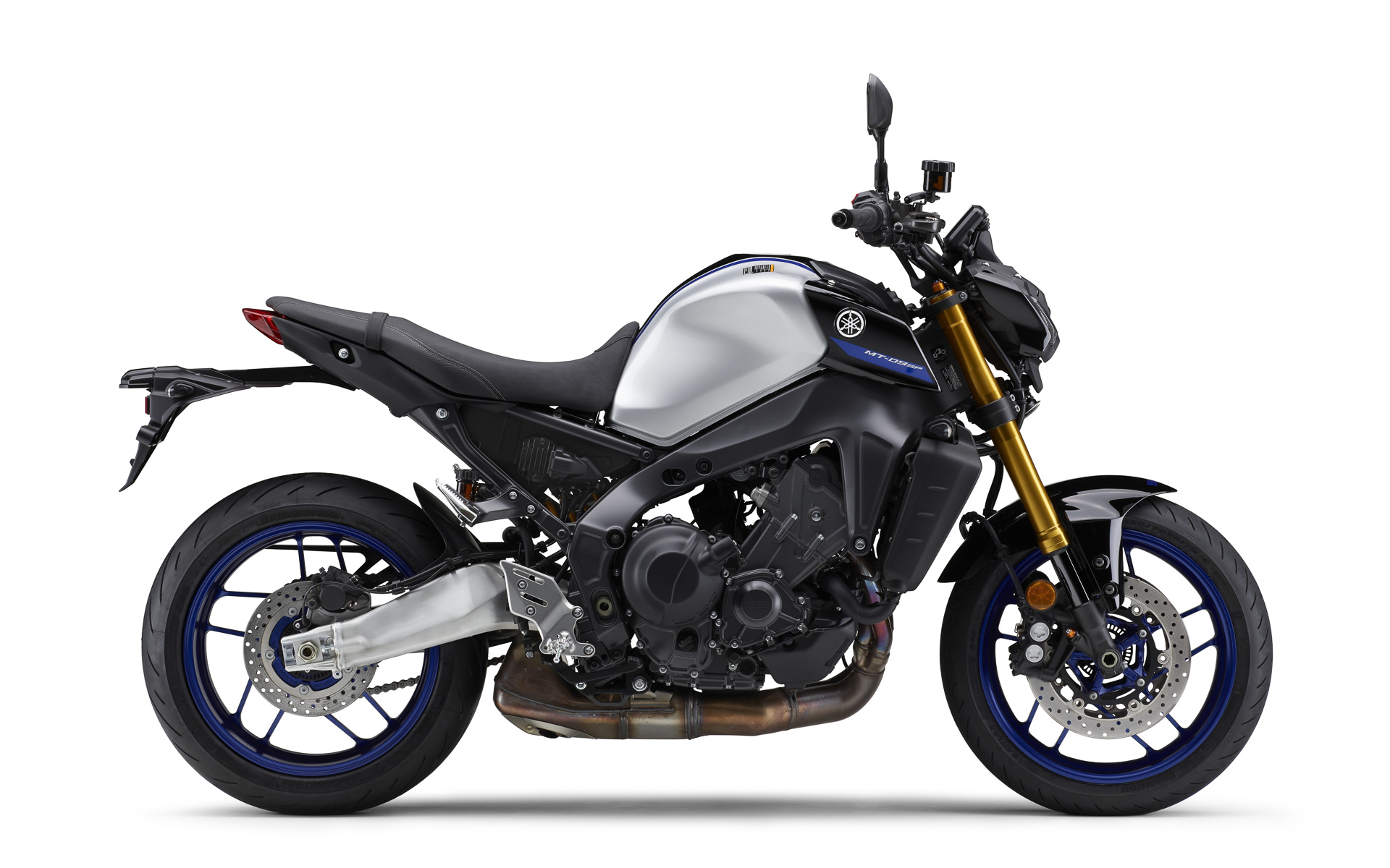 マットダークグレー