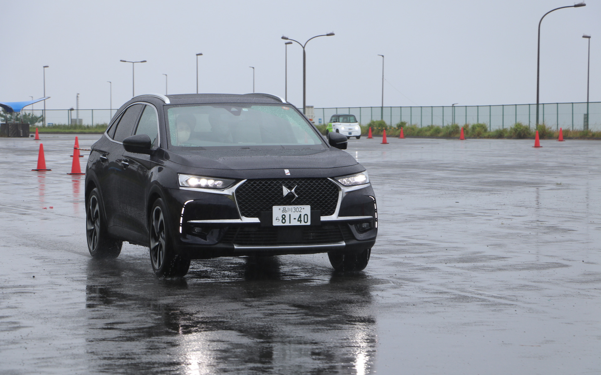 DS 7 クロスバックE-TENSE 4×4