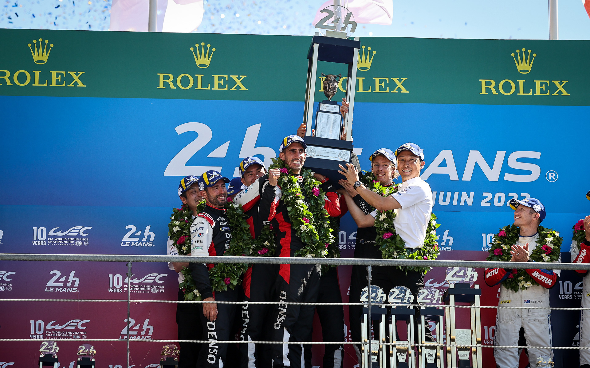 計5177kmを走りぬいて8号車が優勝、7号車が2位とGR010 HYBRIDが1-2フィニッシュ