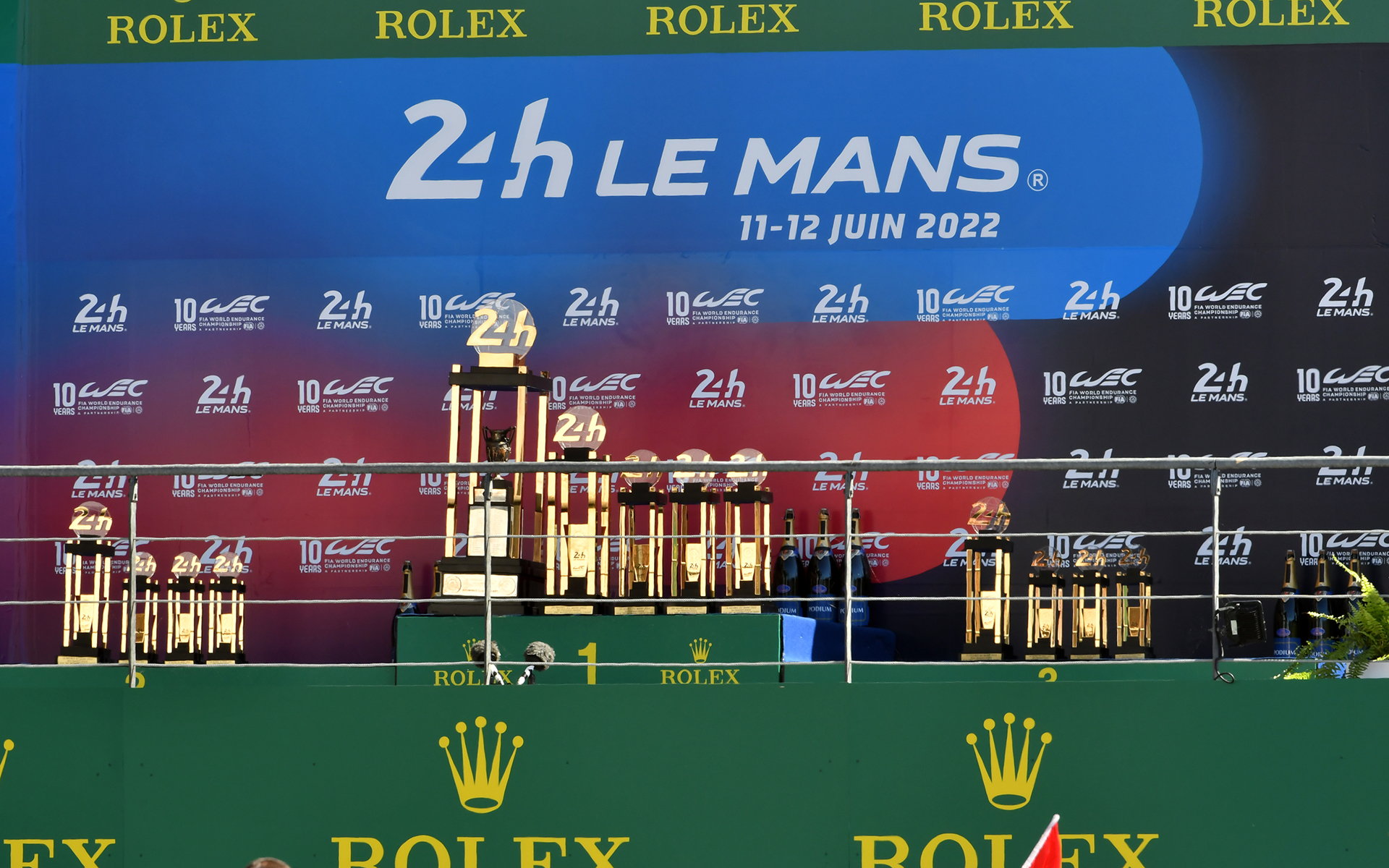 計5177kmを走りぬいて8号車が優勝、7号車が2位とGR010 HYBRIDが1-2フィニッシュ