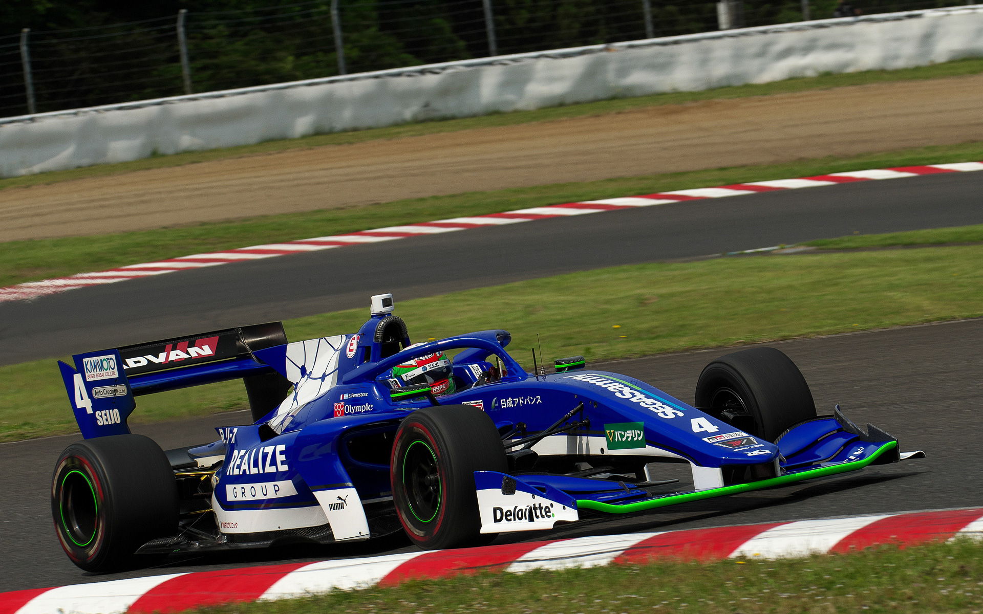 予選2位を獲得したサッシャ・フェネストラズ選手（4号車 REALIZE Corporation KONDO SF19）