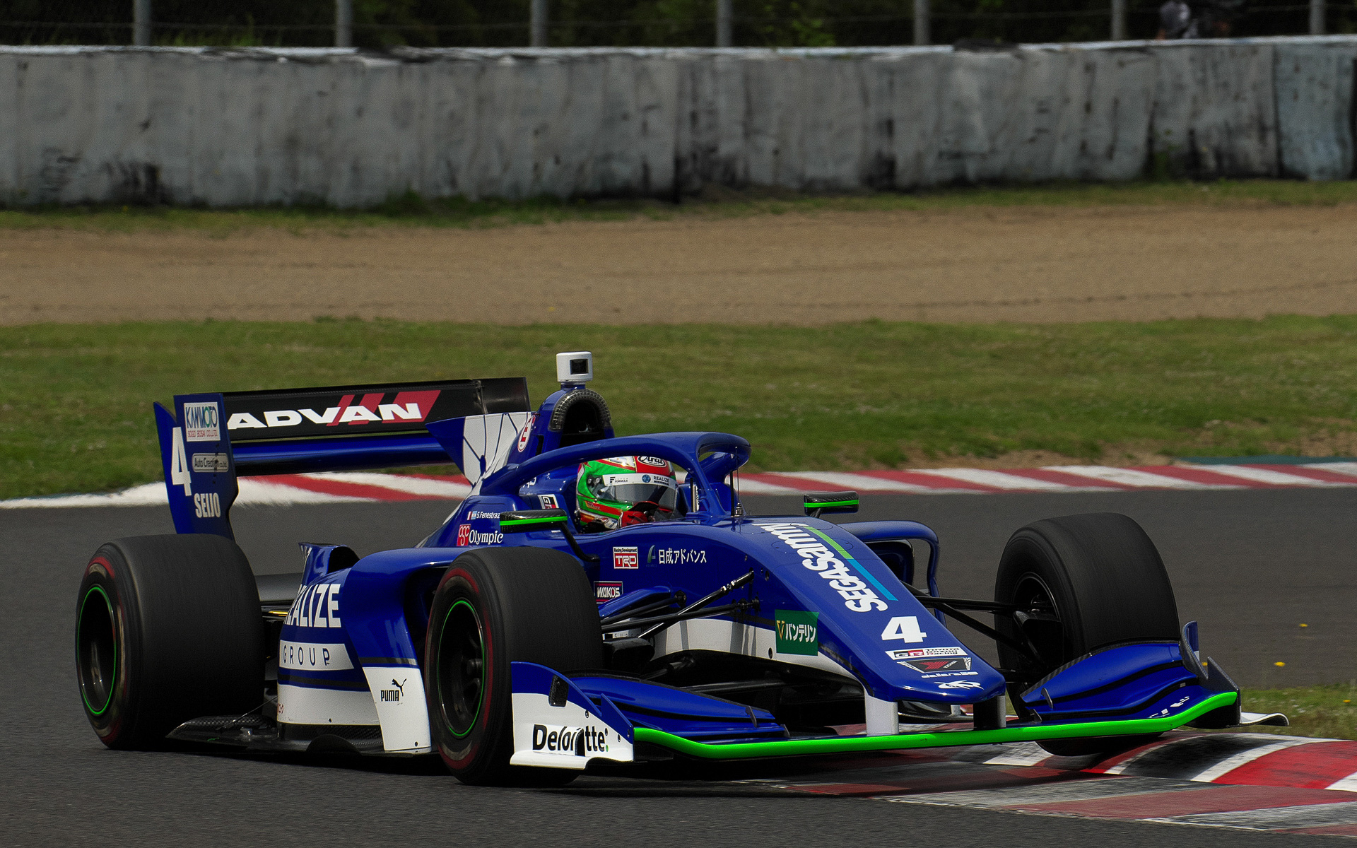 スーパーフォーミュラを初優勝した4号車 サッシャ･フェネストラズ選手（REALIZE Corporation KONDO SF19）