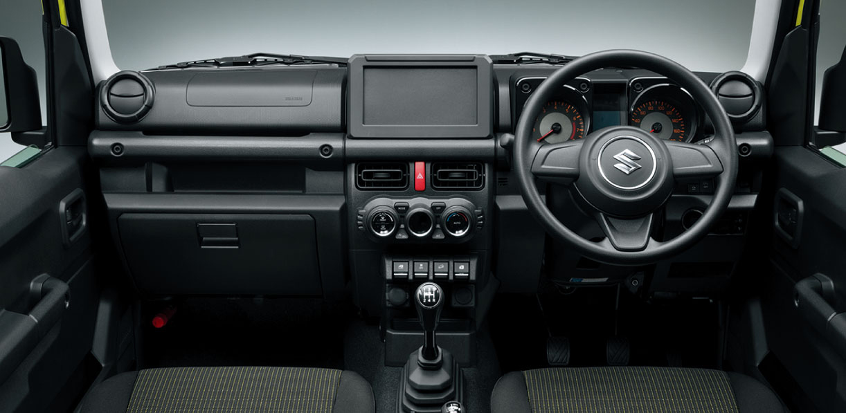 ジムニー シエラ JL 5速MT車のインパネ