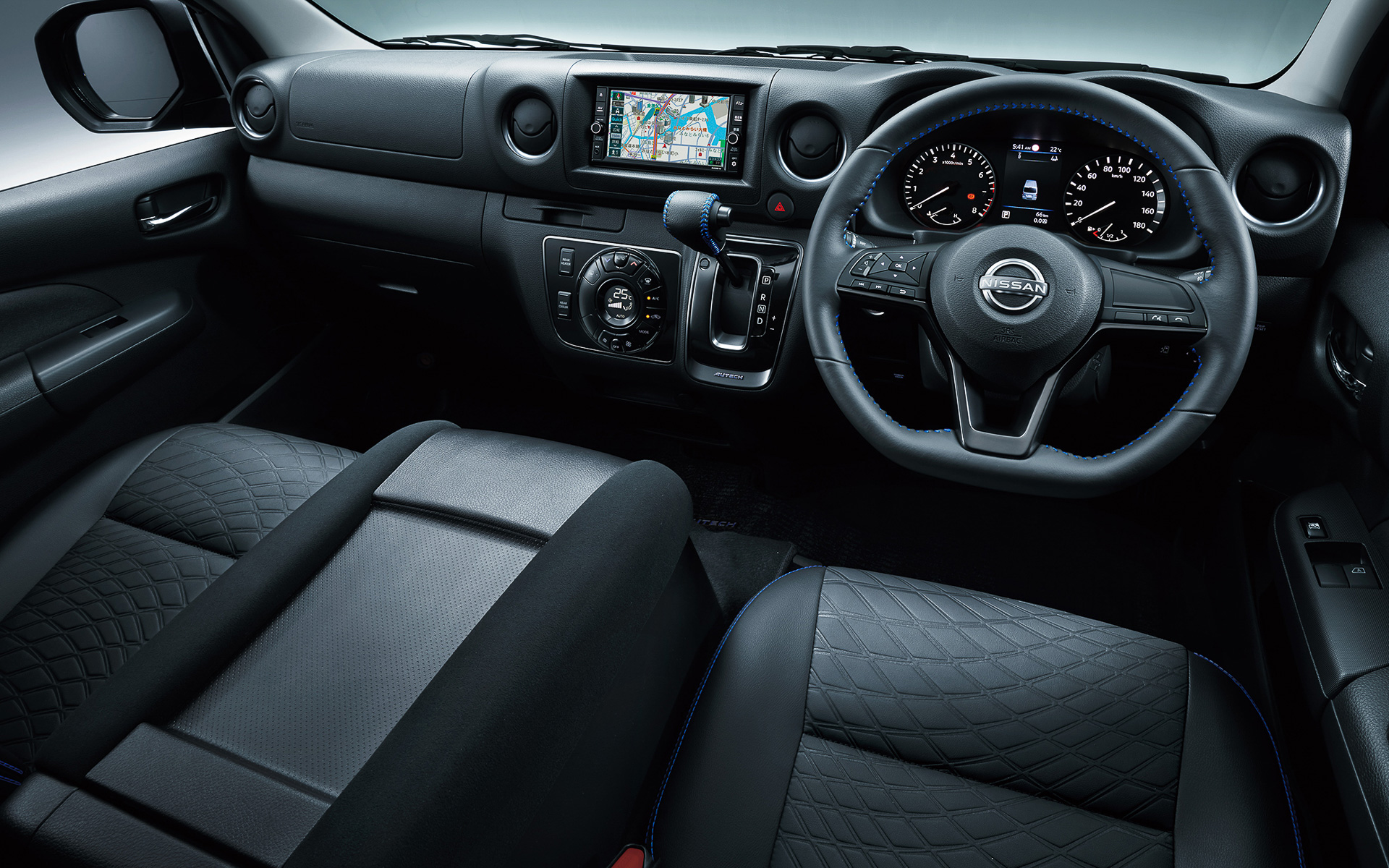 AUTECH専用インテリア