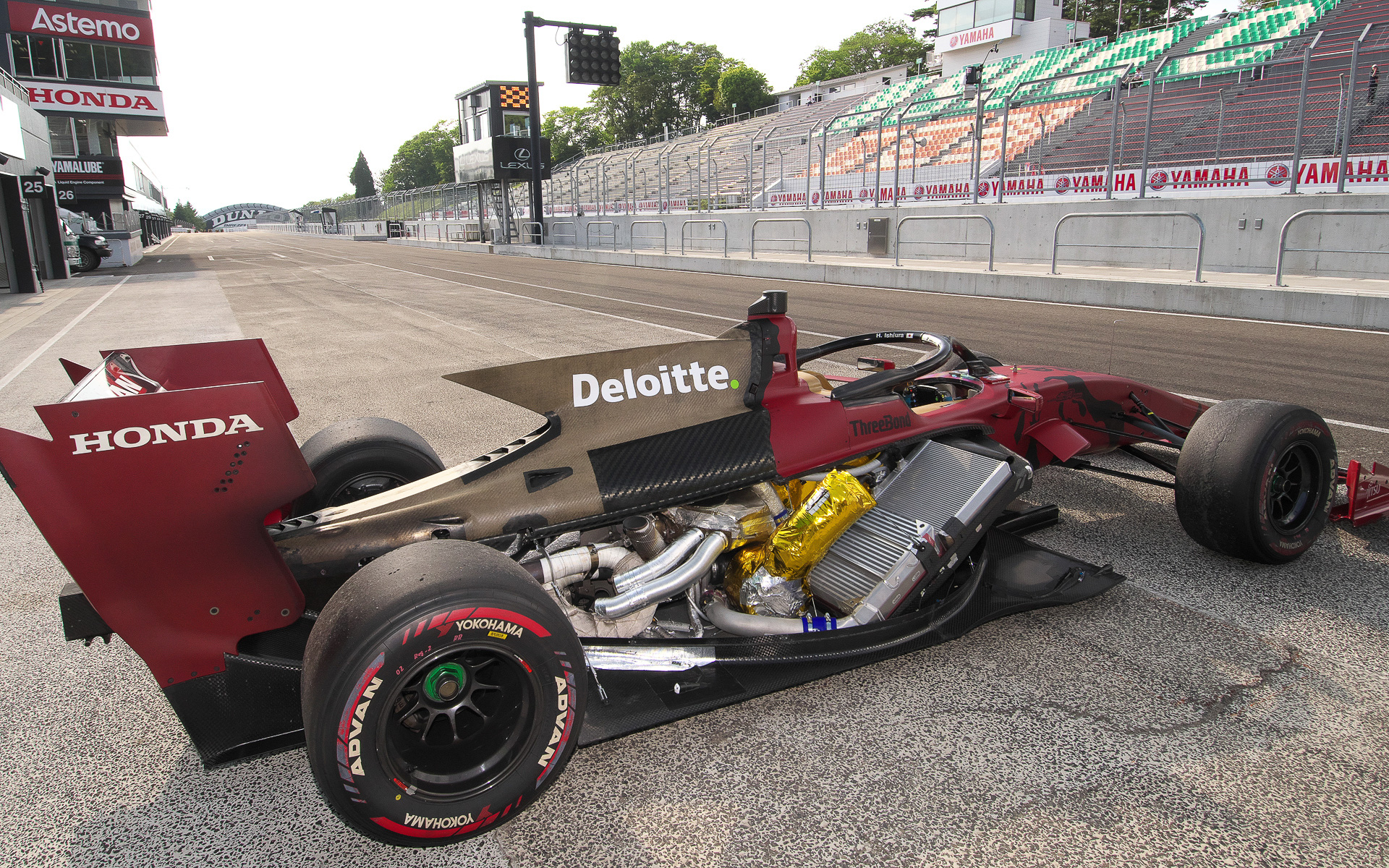 8気筒サウンドを奏でるフォーミュラマシン「赤寅（アカトラ）」