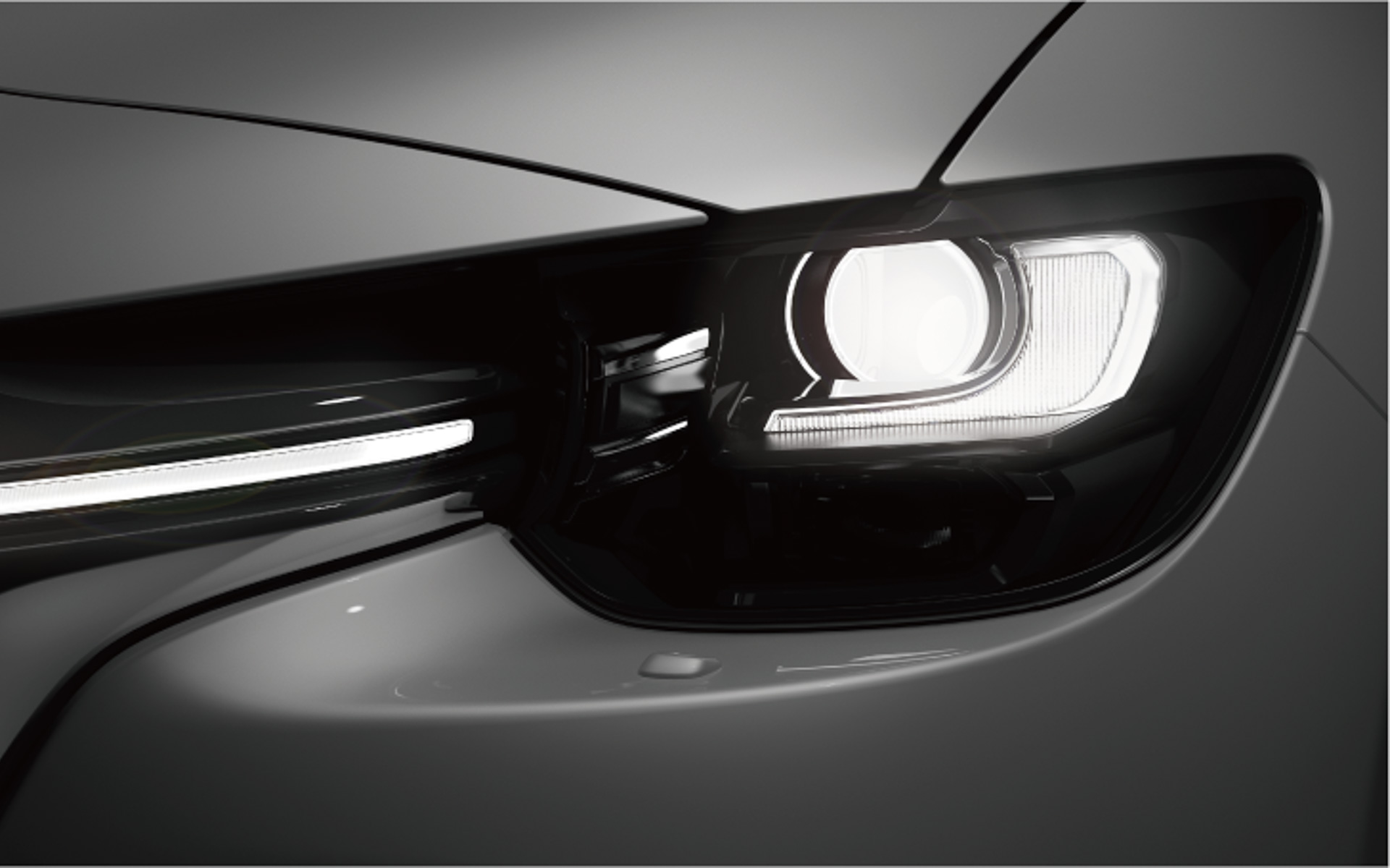 SUVらしい力強さを表現したLEDヘッドライト。しっかりと前方を見据える瞳を表現