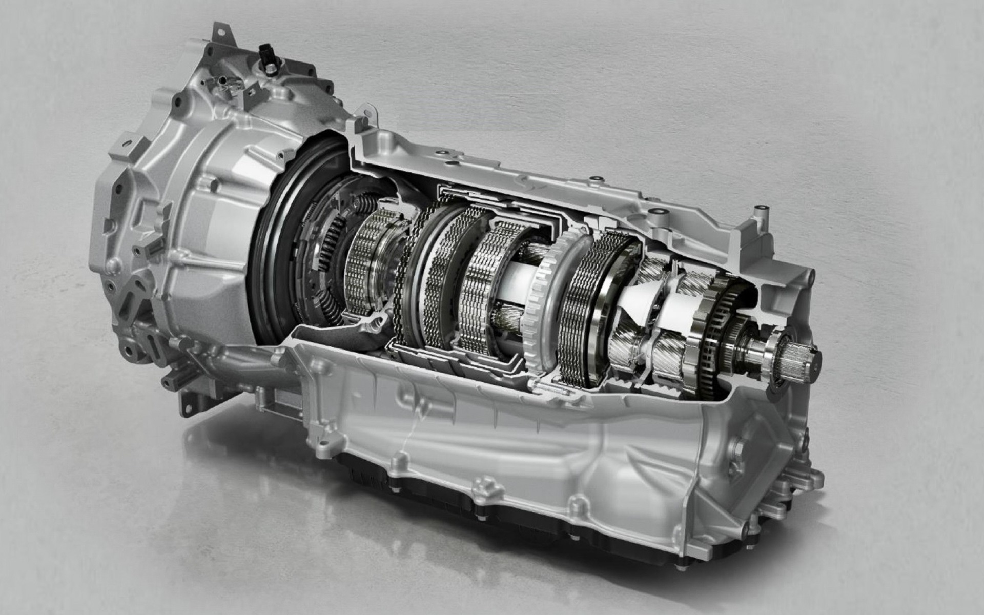 新開発のトルコンレス8速AT