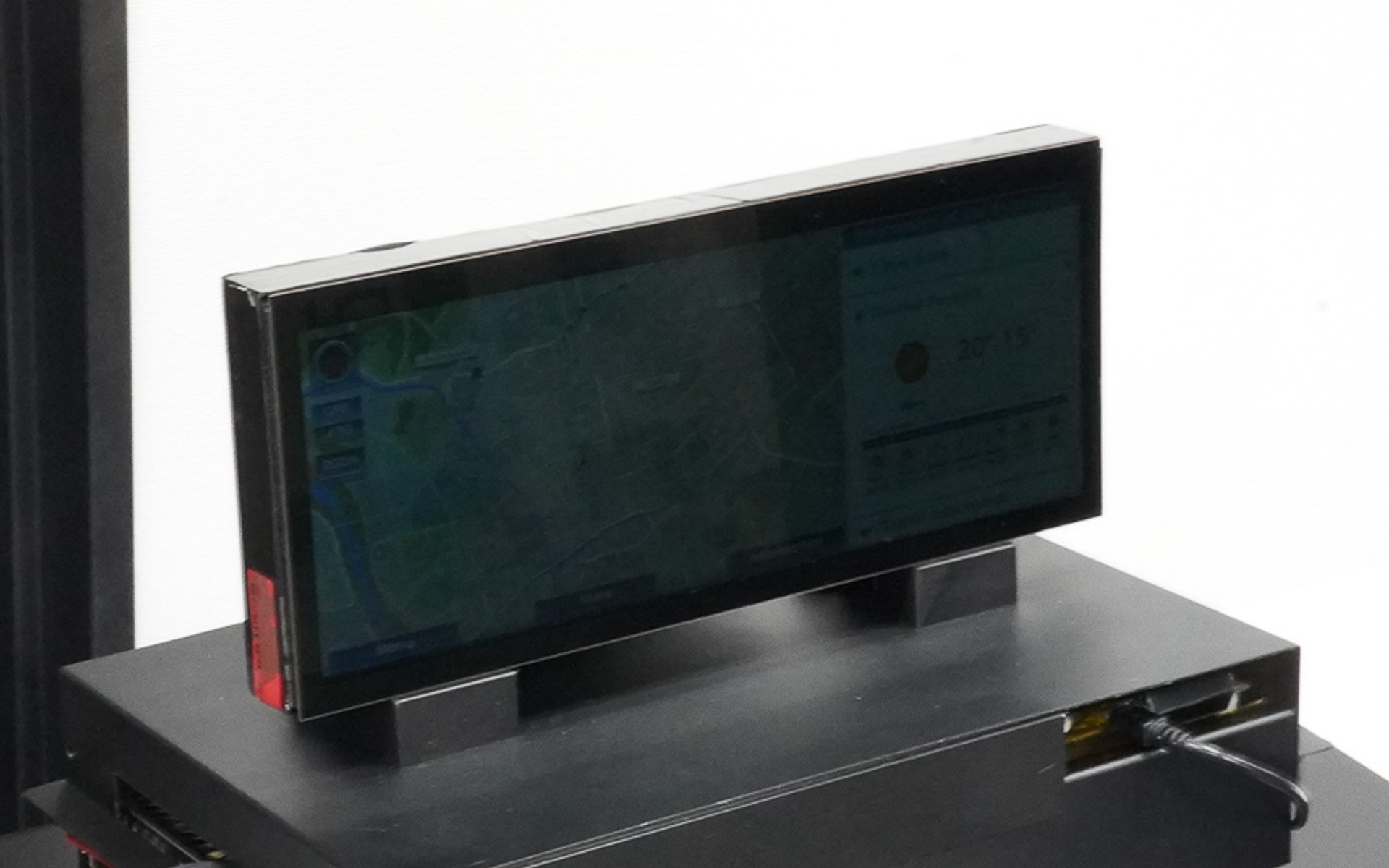 中央に移動すると徐々に見えてくる