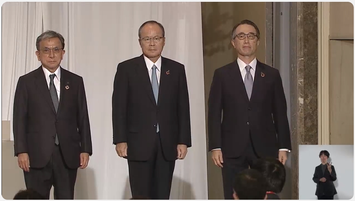 取締役に新任された3人。左から稲田仁士氏、垣内威彦氏、三毛兼承氏