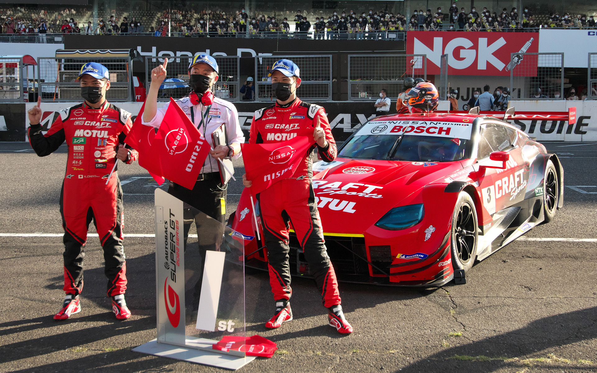 SUPER GT第3戦鈴鹿は、前戦のクラッシュから復活した3号車 CRAFTSPORTS MOTUL Z（千代勝正/高星明誠）が優勝