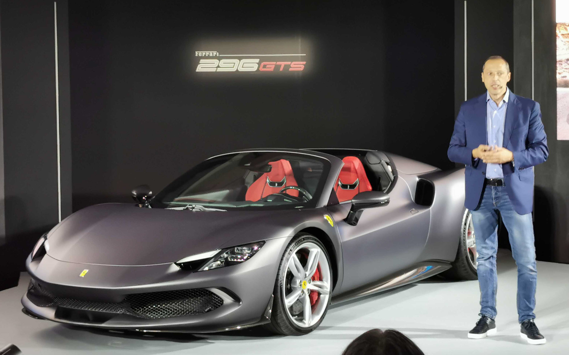 鈴鹿サーキットで行なわれた発表イベントにてプレゼンテーションを行なった代表取締役社長のフェデリコ・パストレッリ氏