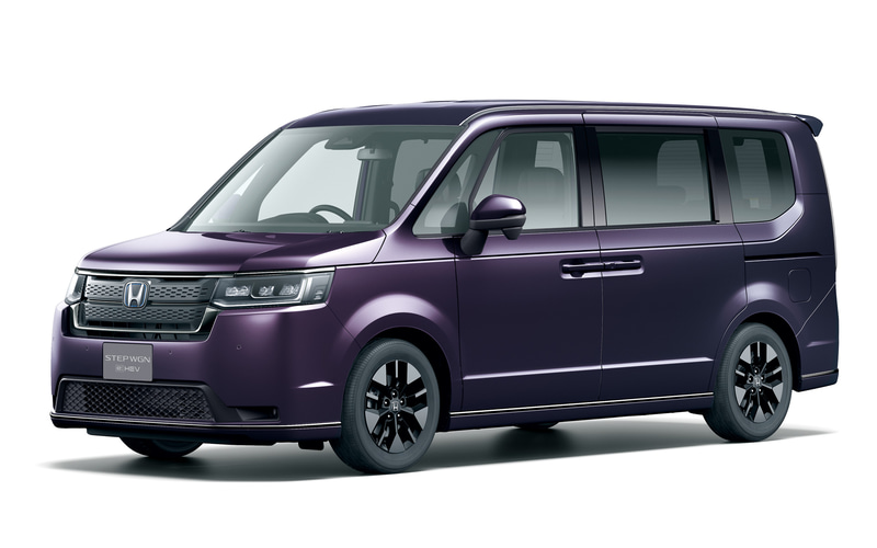 ホンダ、新型「ステップワゴン」発売後1か月で累計約2万7000台受注