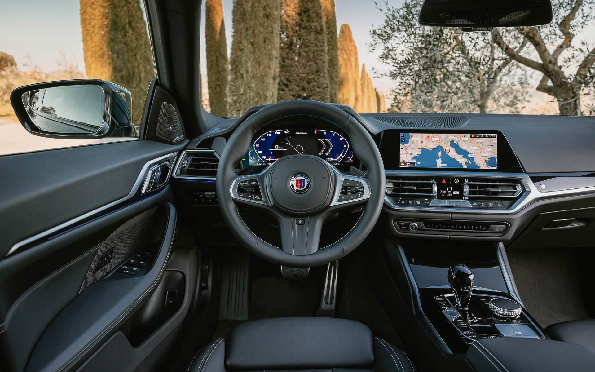 ステアリングまわり