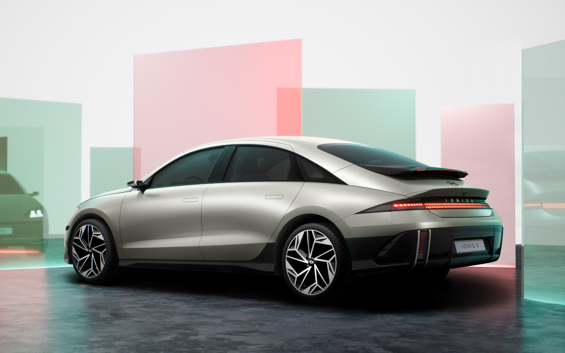 ヒョンデの新型バッテリEV「アイオニック 6」