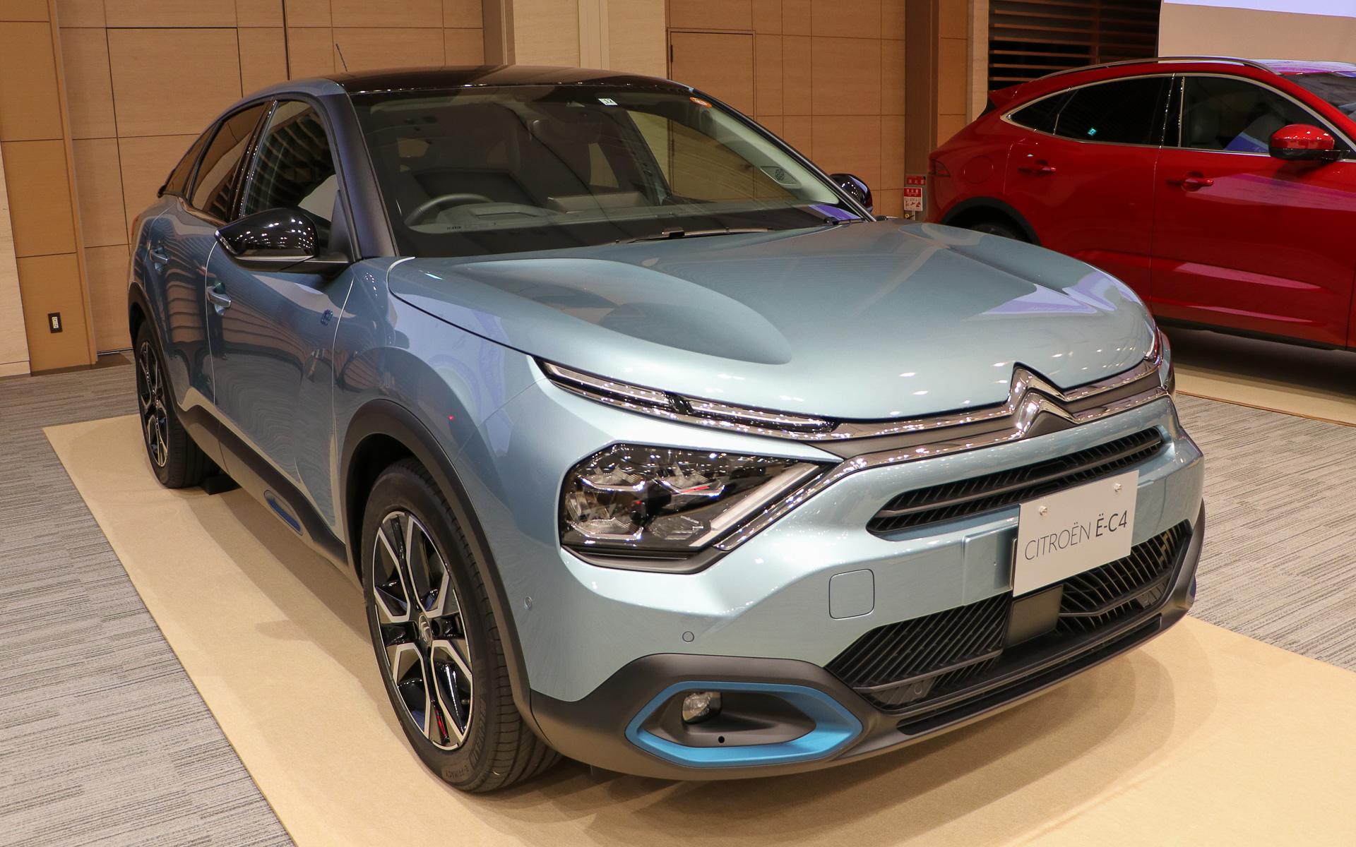 シトロエン E-C4 シャイン