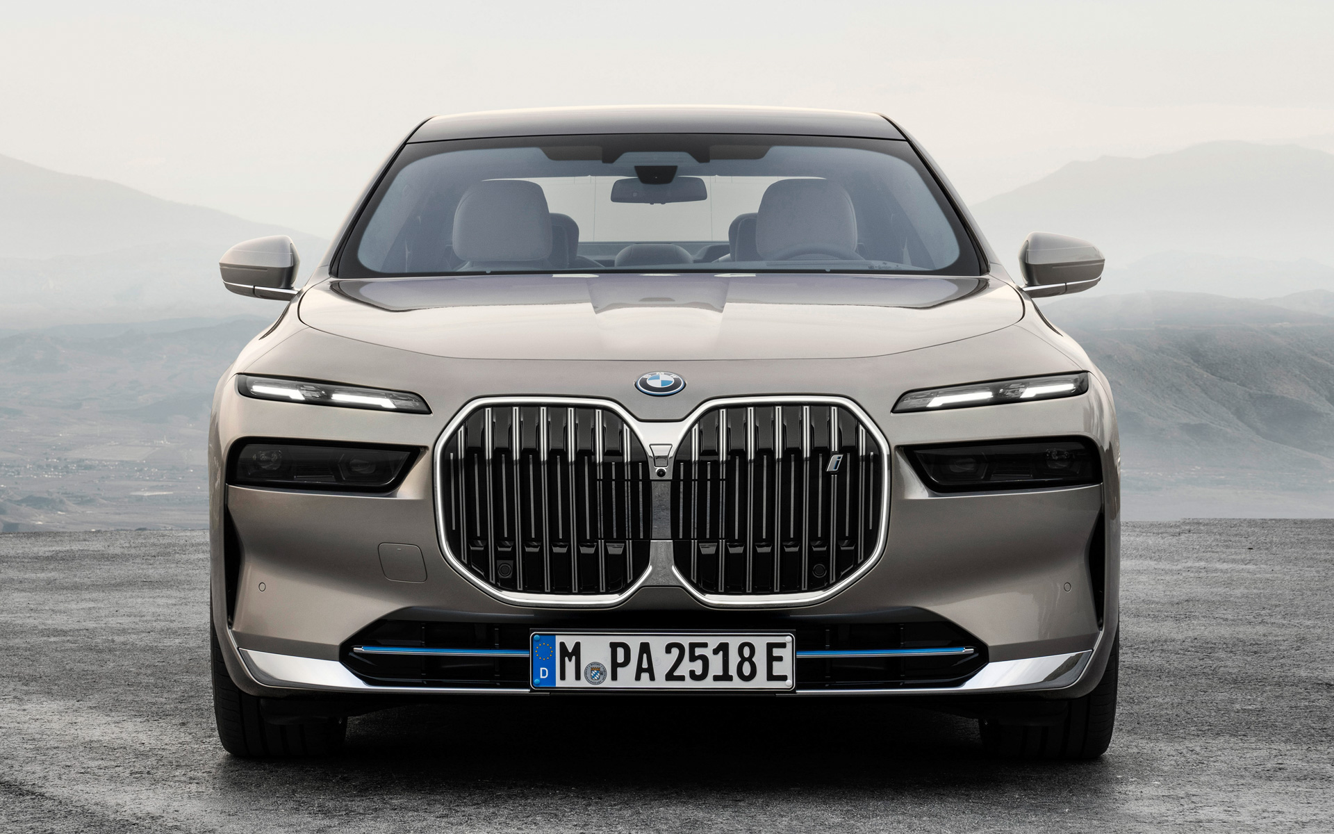 新型「7シリーズ」