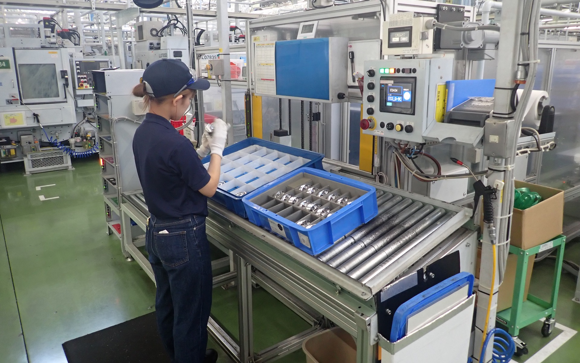 東浦工場の加工ライン