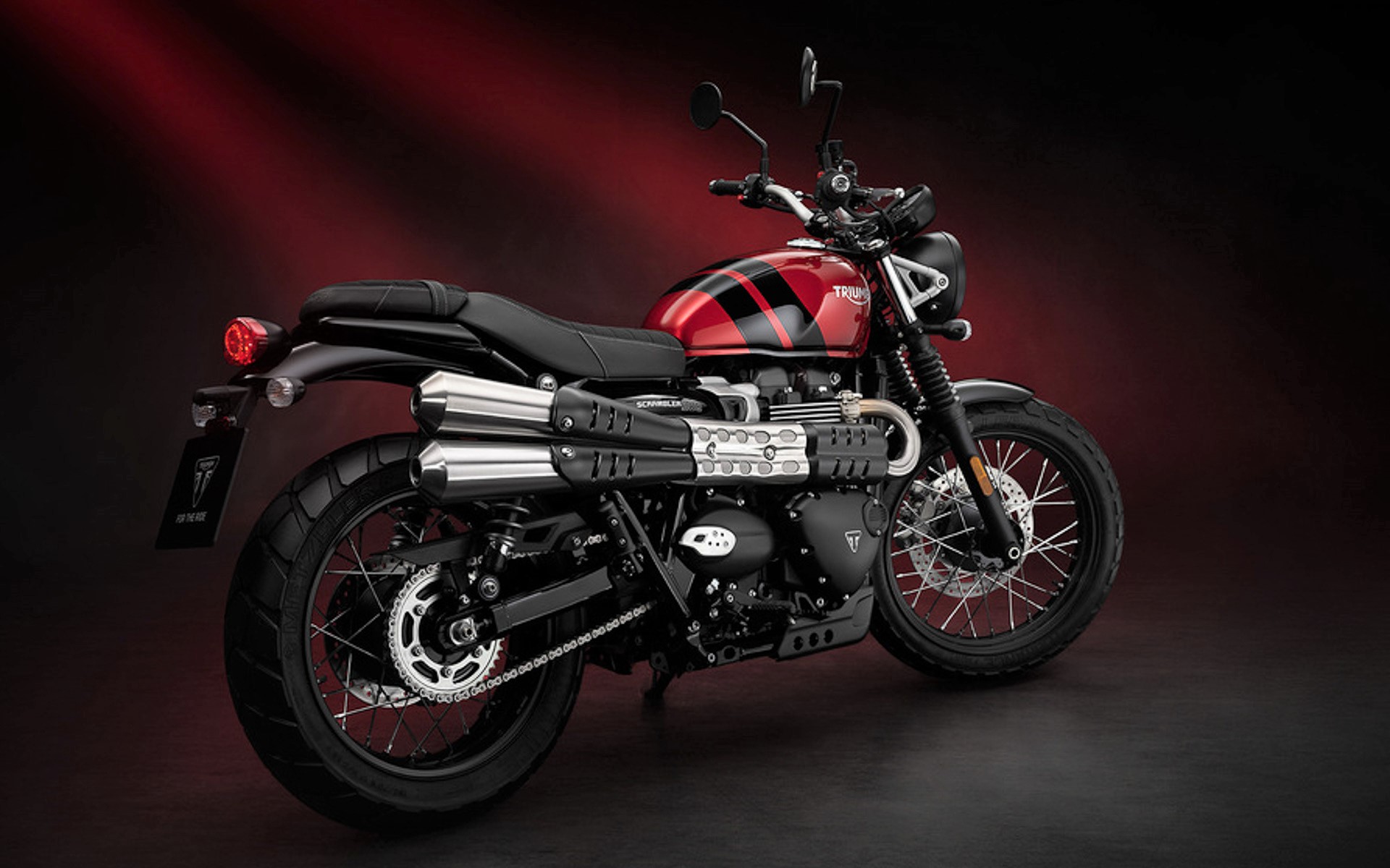 スクランブラー 900の新色「カーニバルレッド＆ジェットブラック」