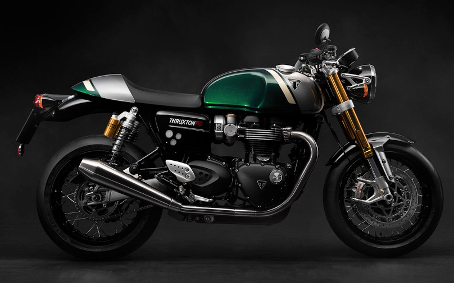 スラクストン RSの新色「コンペティショングリーン/シルバーアイス」