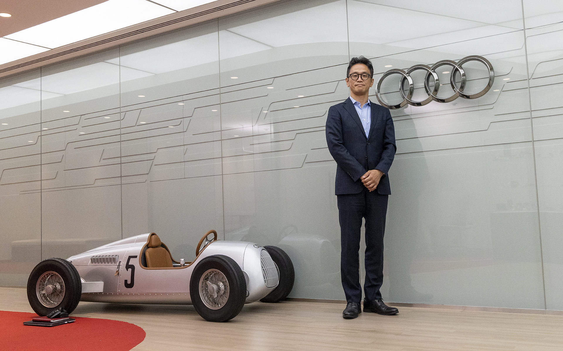 フォルクスワーゲン ジャパン株式会社 ネットワーク開発部 トレーニングマネージャーの平井孝昌氏に、「e-tron資格認定制度」について聞いた