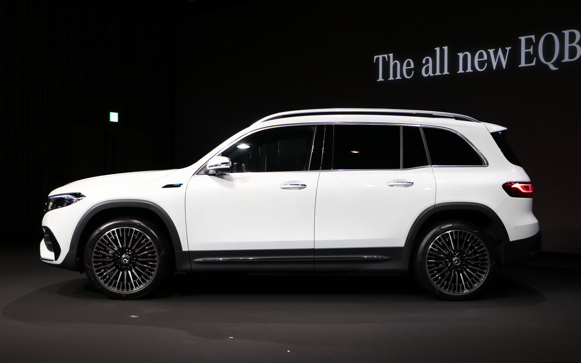 EQB 350 4MATICのAMG ライン パッケージ装着車