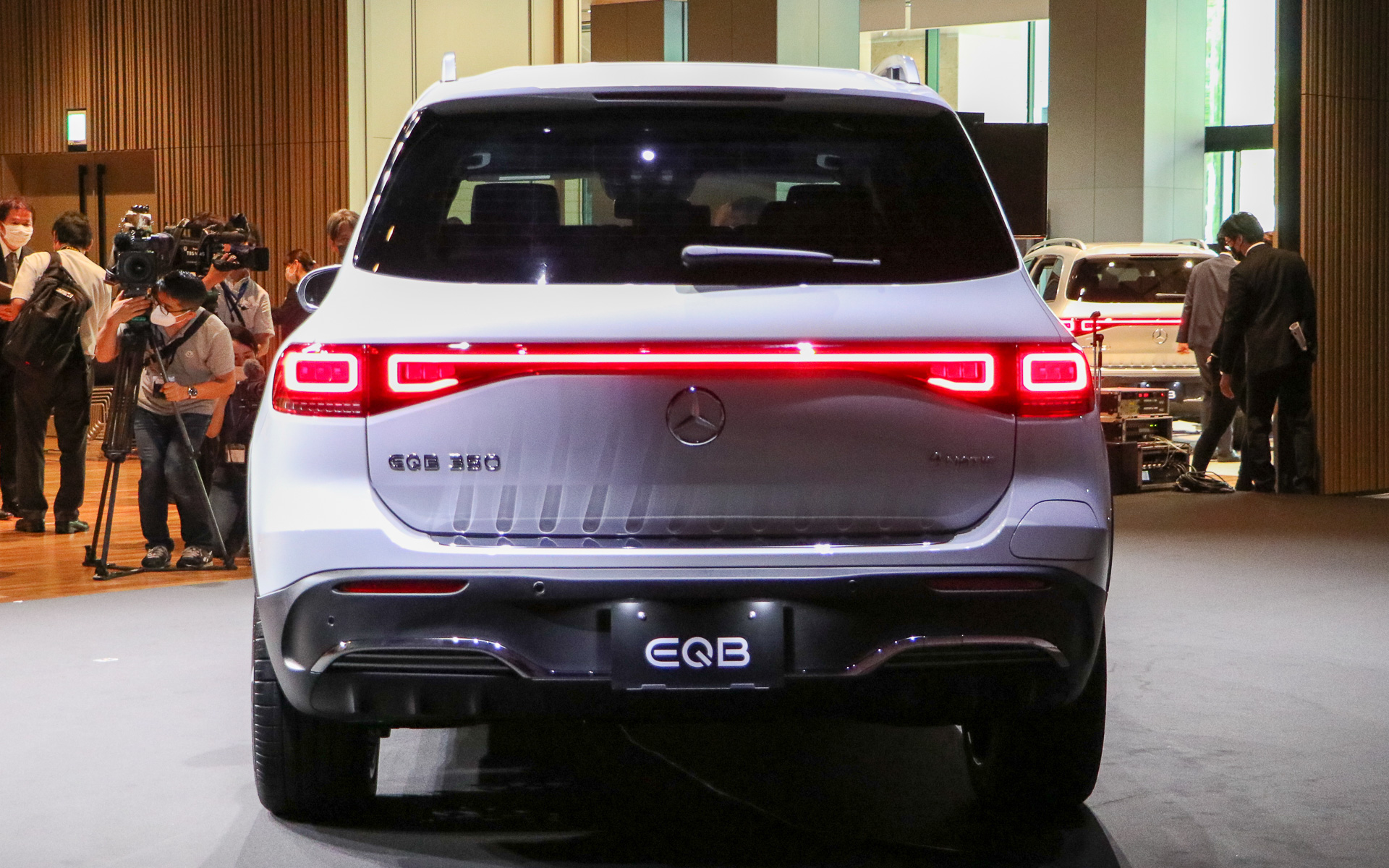 EQB 350 4MATICのAMG ライン パッケージ装着車