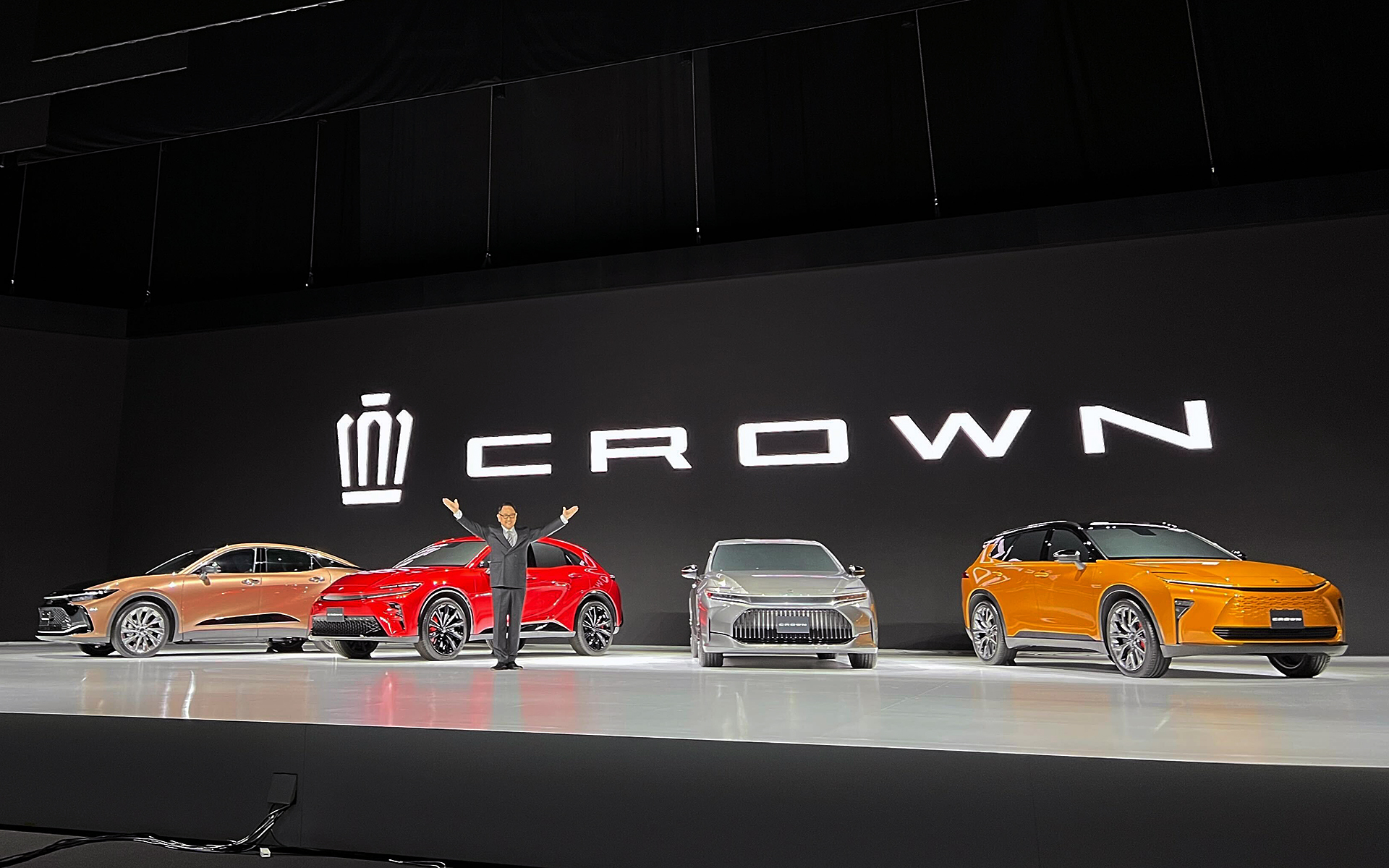 新型クラウンのボディバリエーション