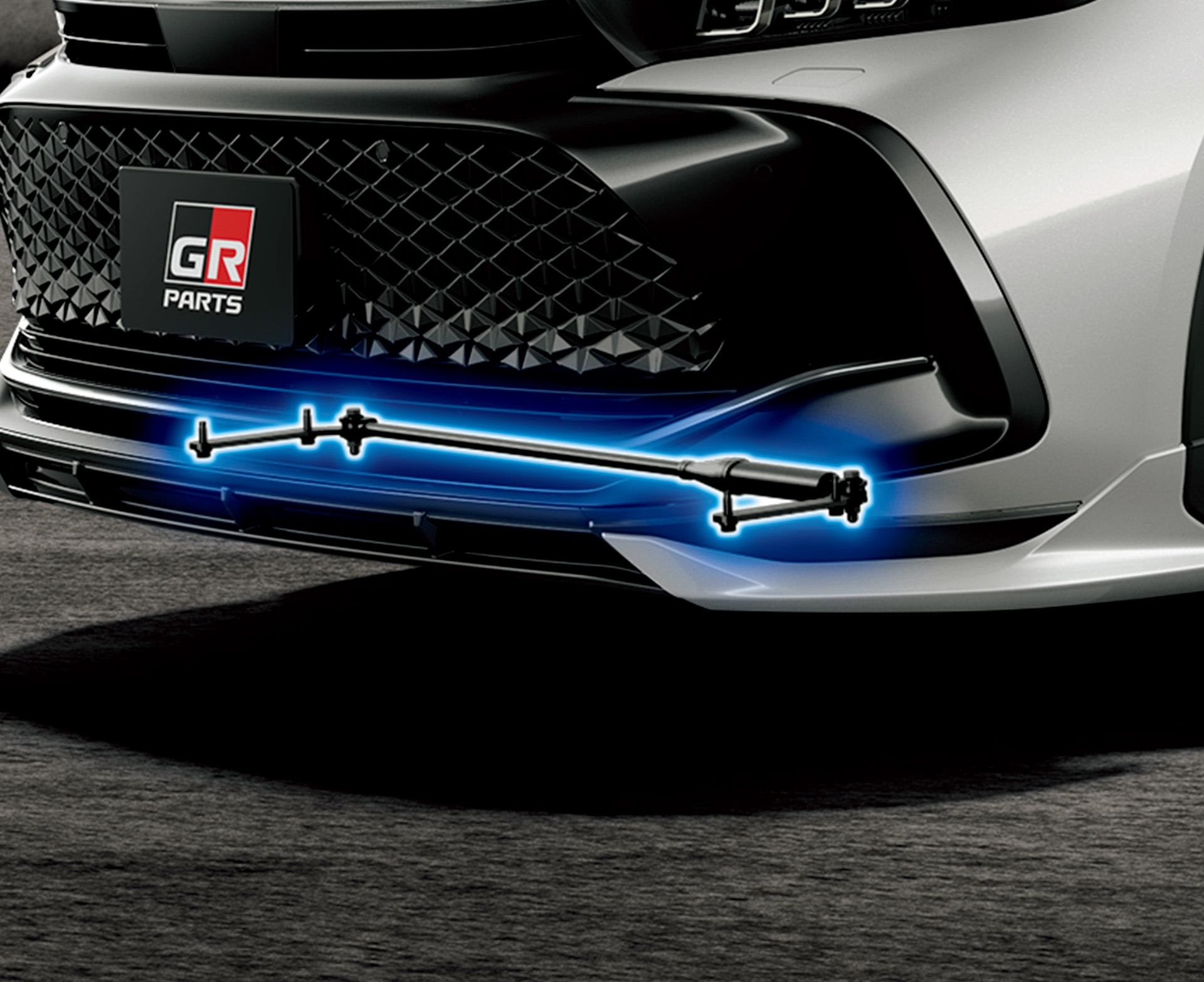 GR「パフォーマンスダンパー」：ステアリング操作に対して、正確に応答するハンドリング性能とスッキリとしたステアフィールを実現し、路面からの微振動などの入力を吸収することで、フラット感のある乗り心地を作り出す