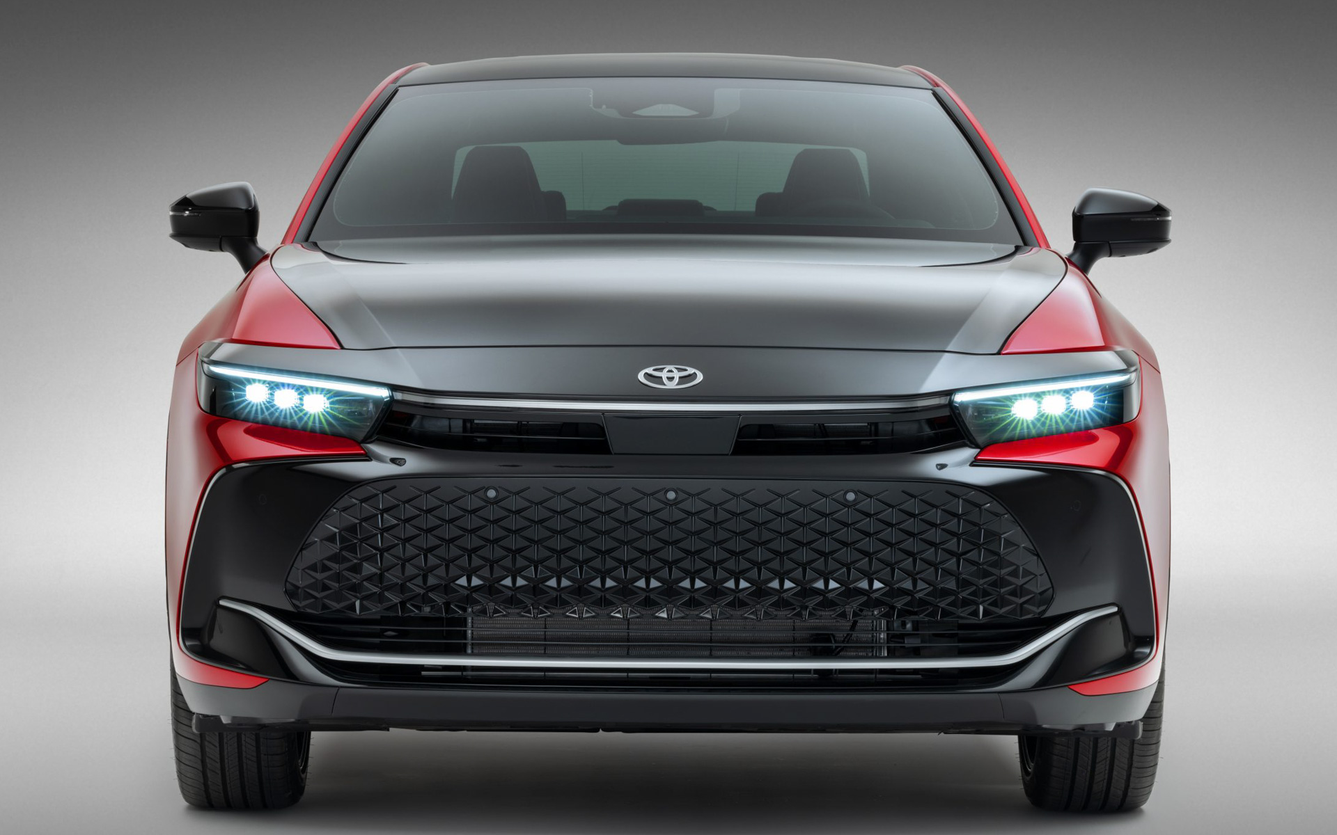 米国で公開された新型「クラウン」