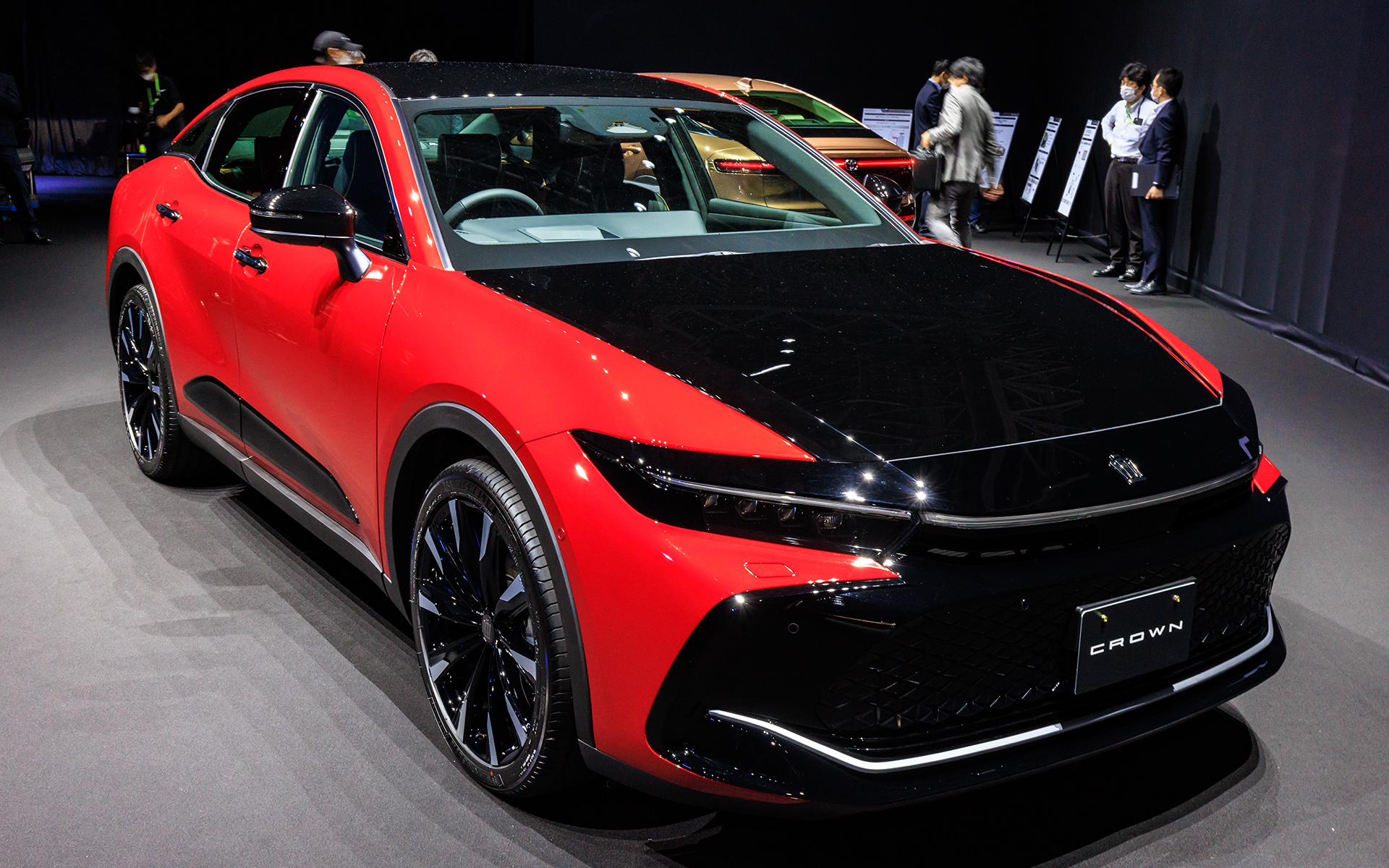 撮影車両のボディカラーはブラック×エモーショナルレッド