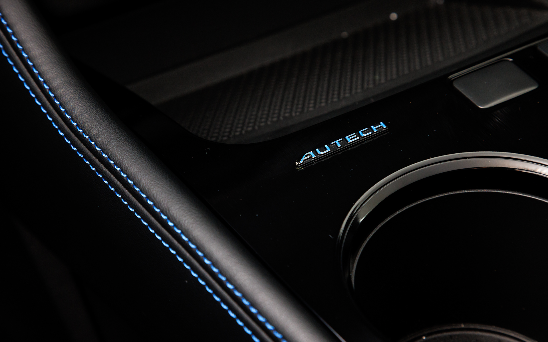 シフト横にもバッヂが付く